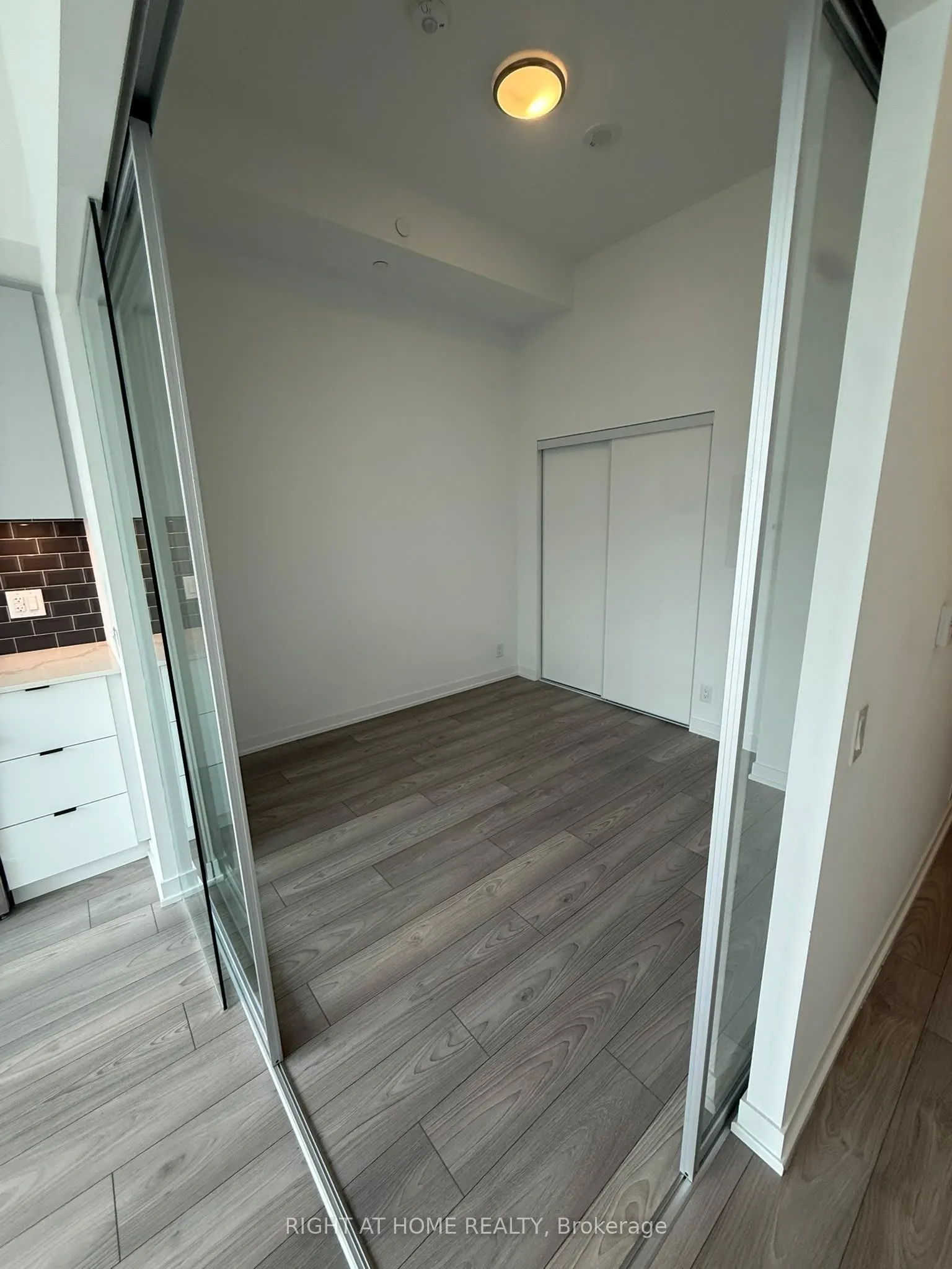 285 Dufferin Street #525