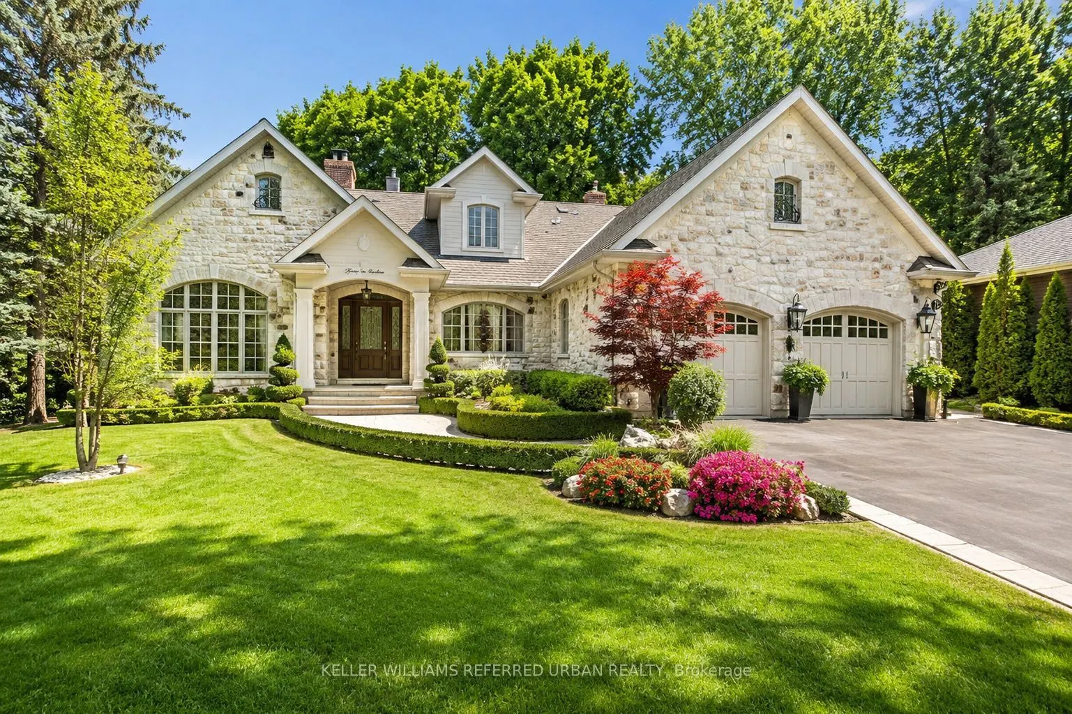 11 Country Club Drive