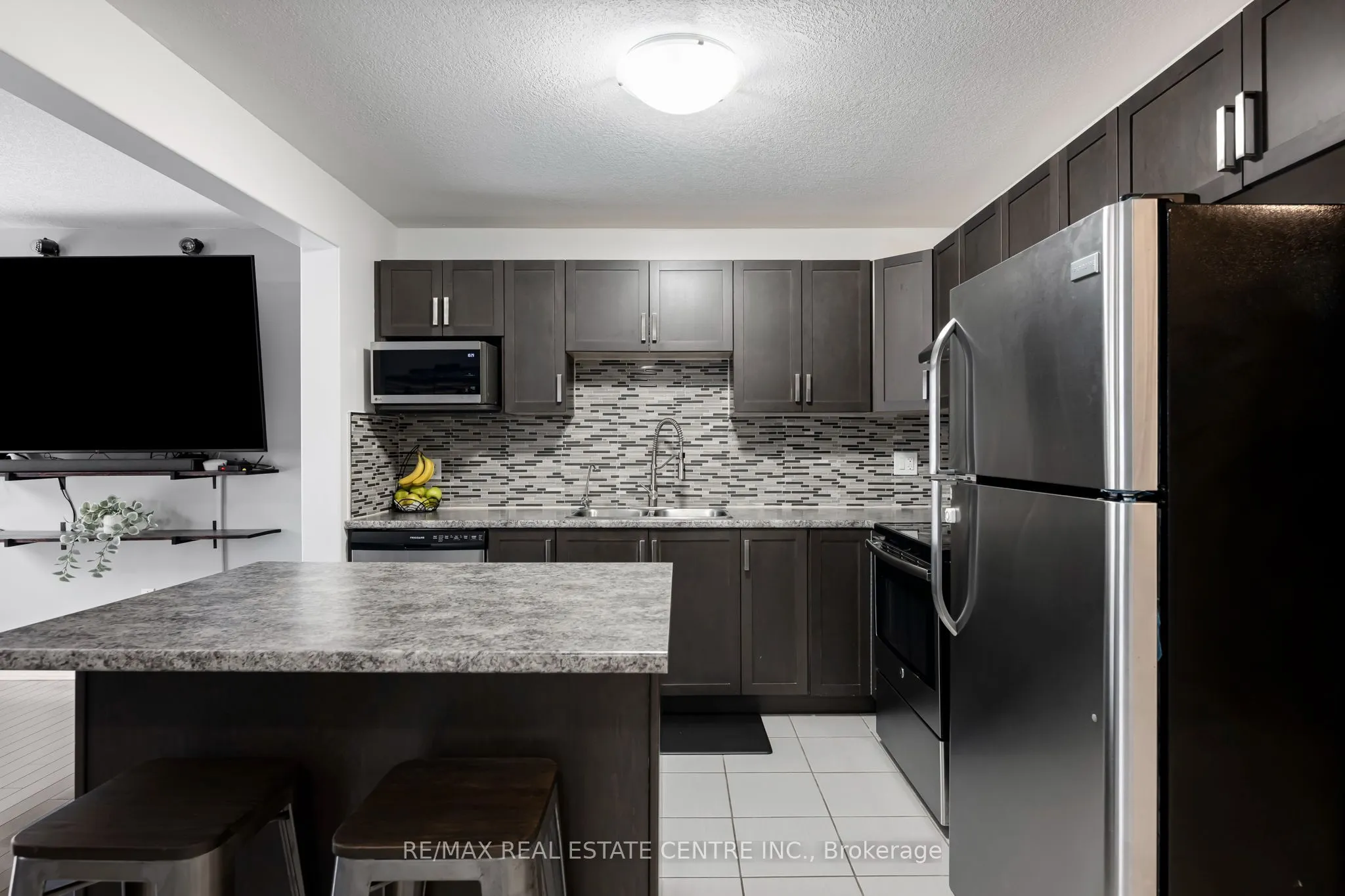 124 Parkinson Crescent #67