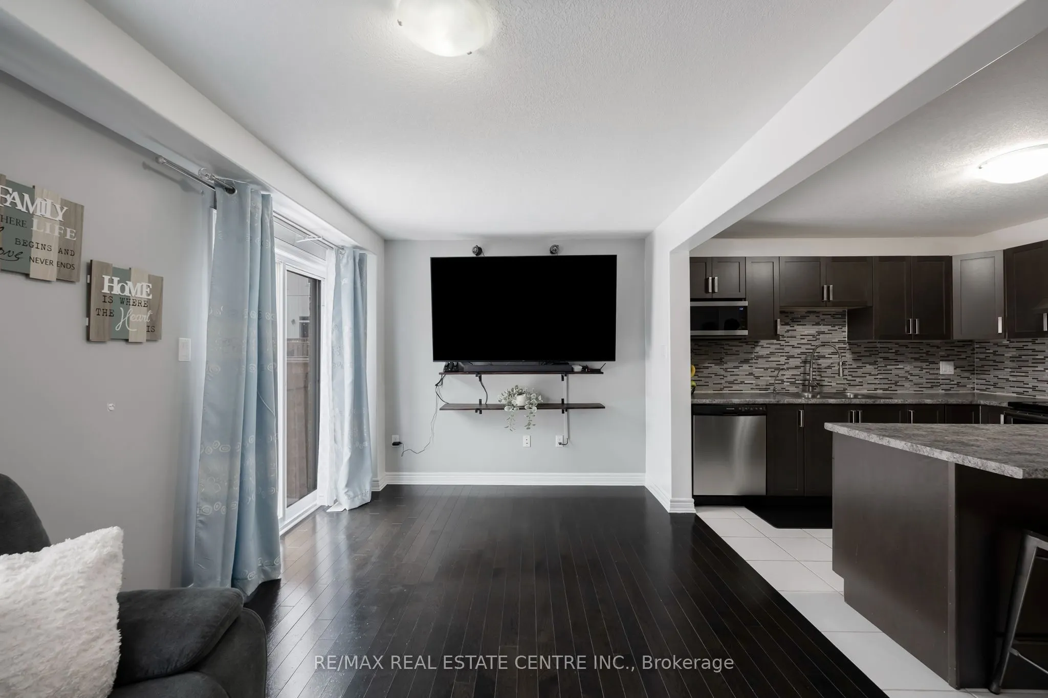 124 Parkinson Crescent #67
