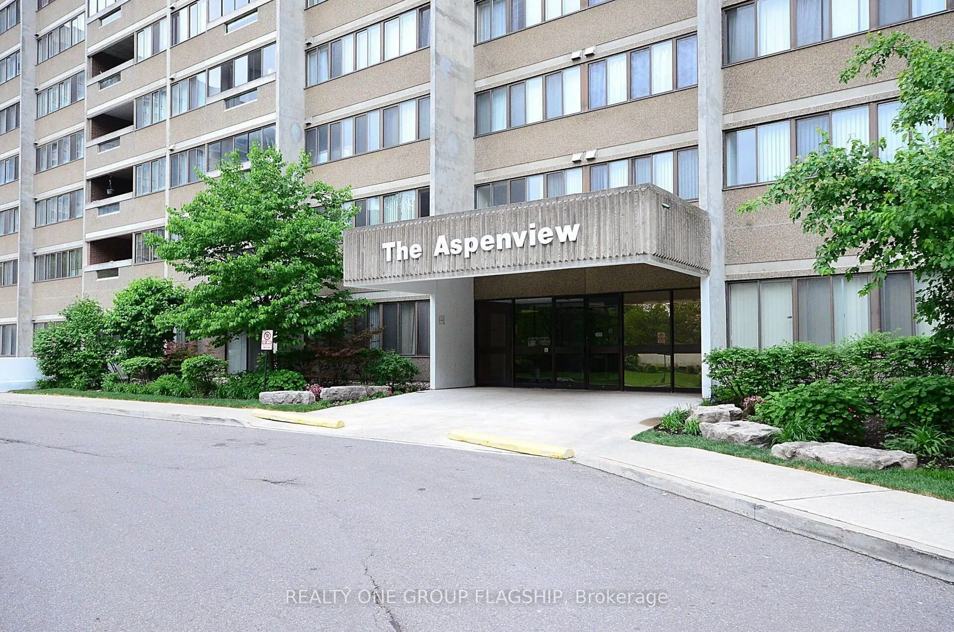50 Elm Drive E #1209