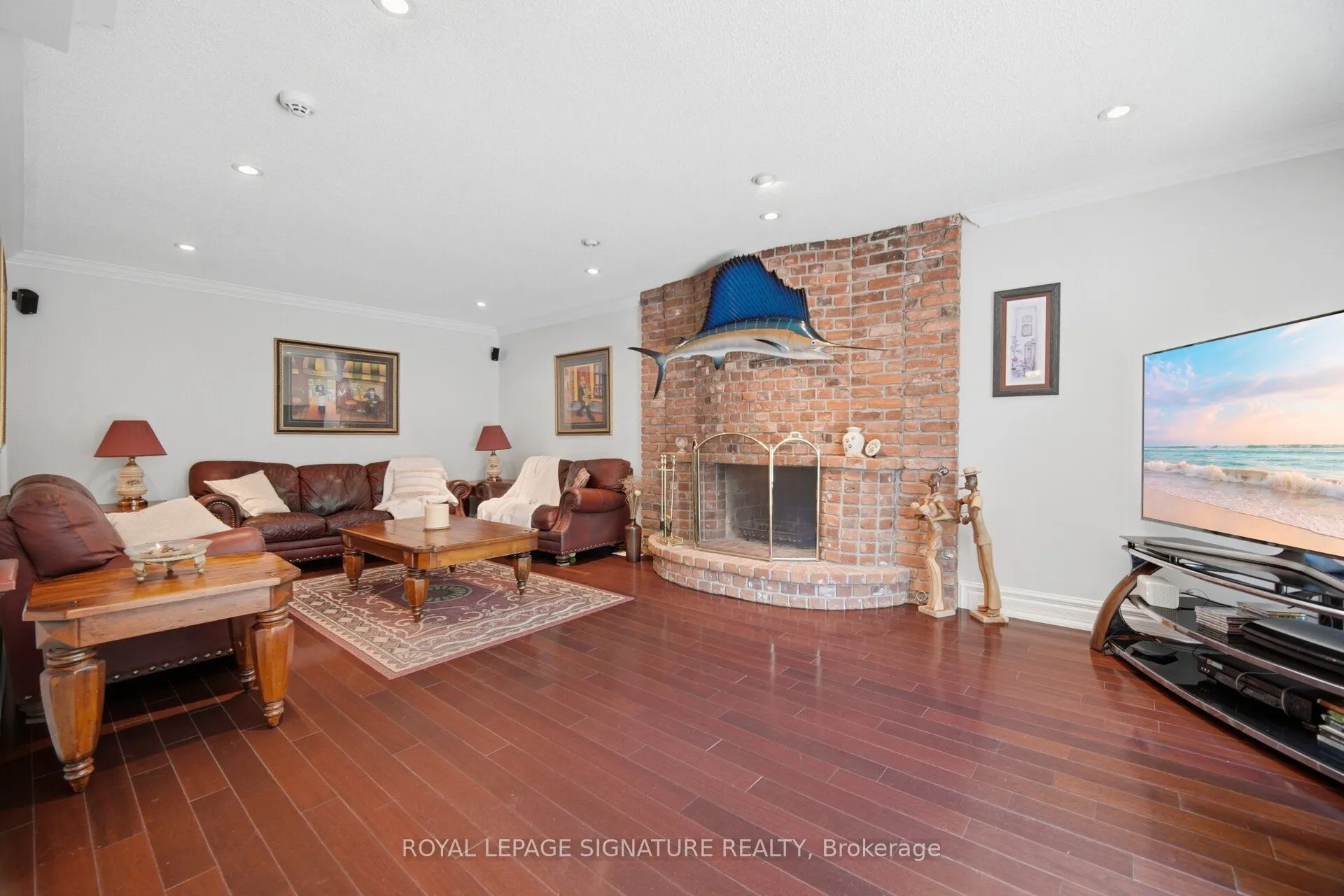 2130 Autumn Breeze Drive N