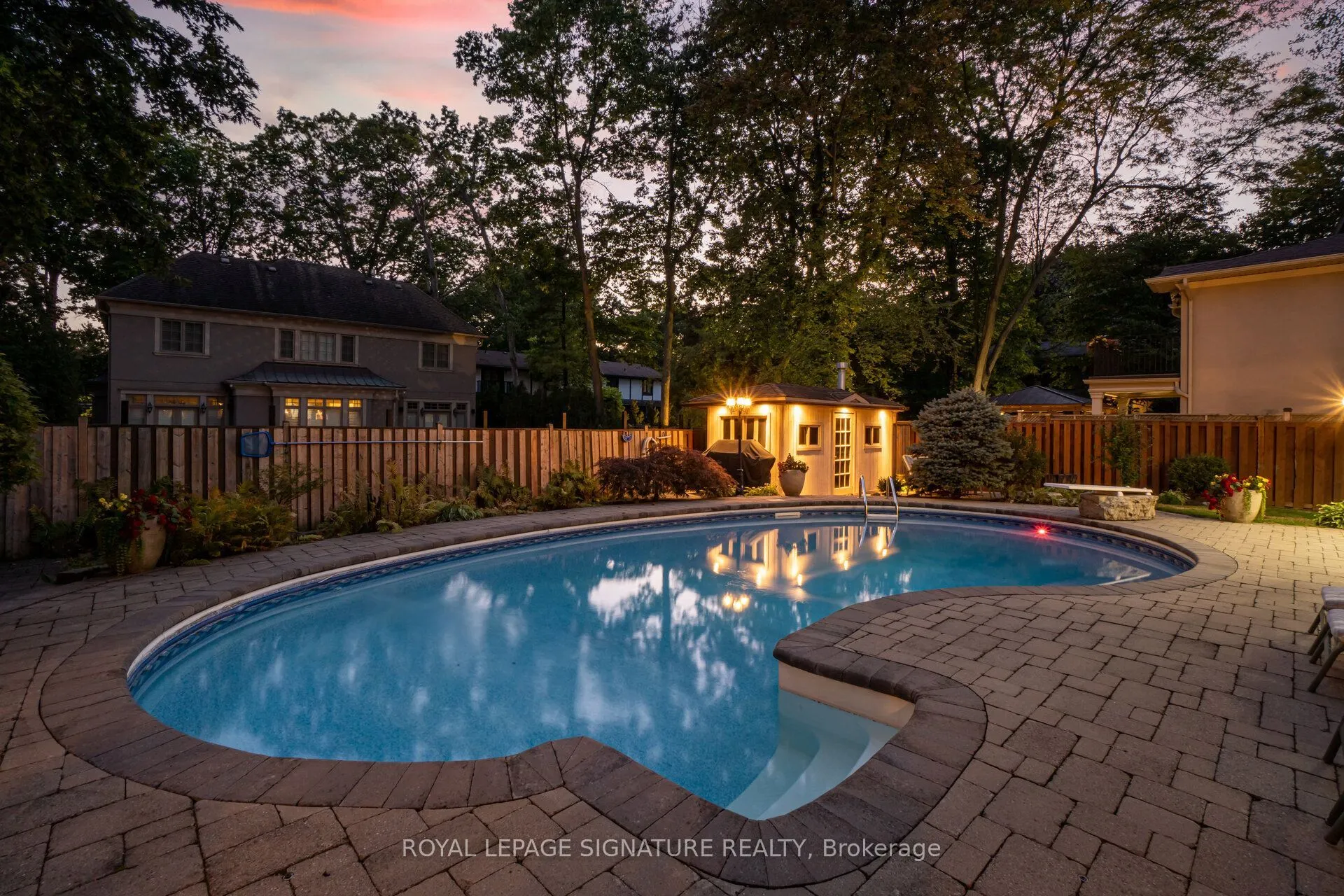 2130 Autumn Breeze Drive N