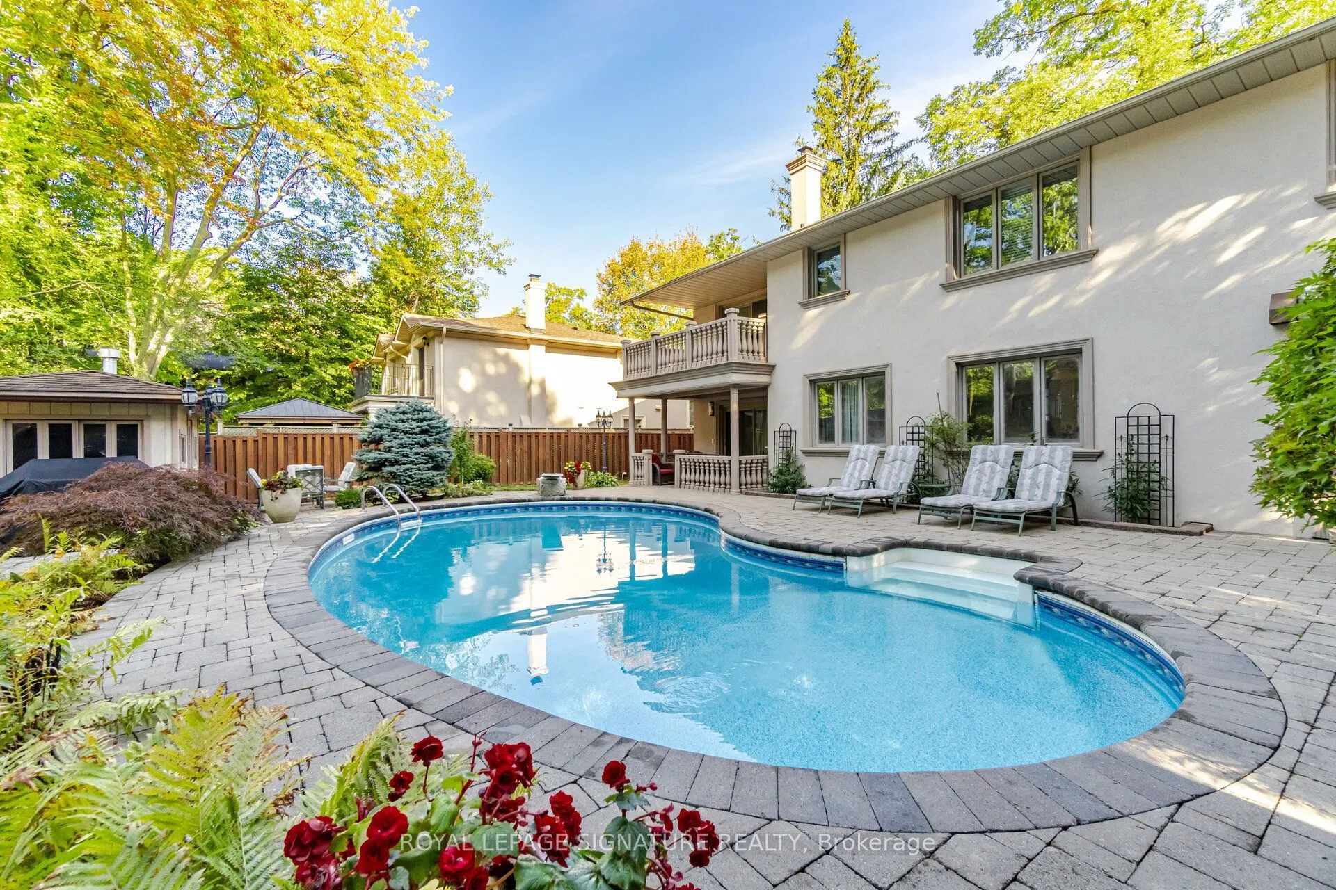 2130 Autumn Breeze Drive N