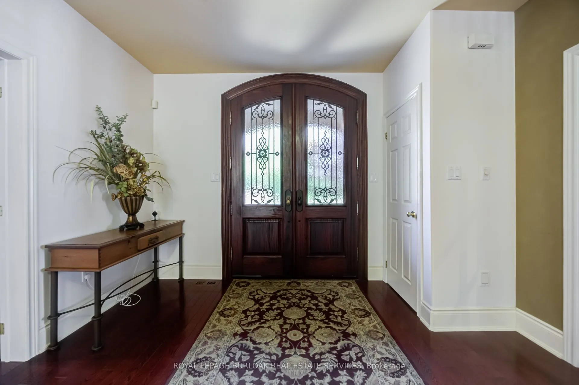 4278 Clubview Drive