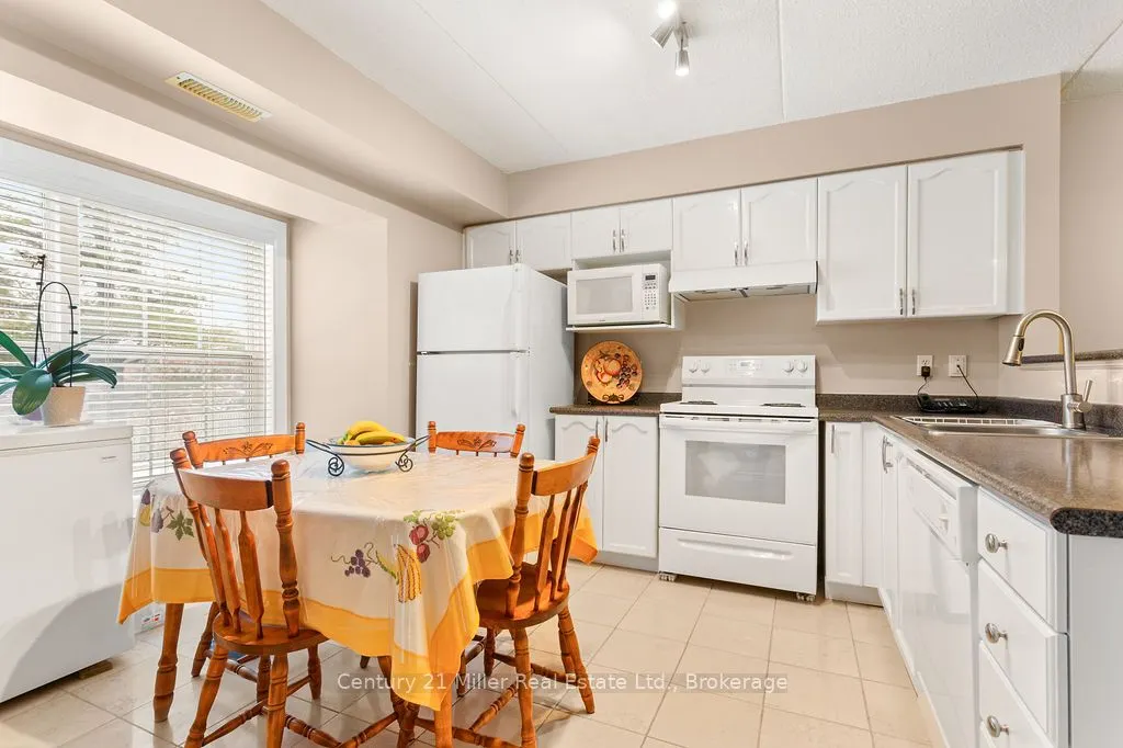 1450 Bishops Gate #111