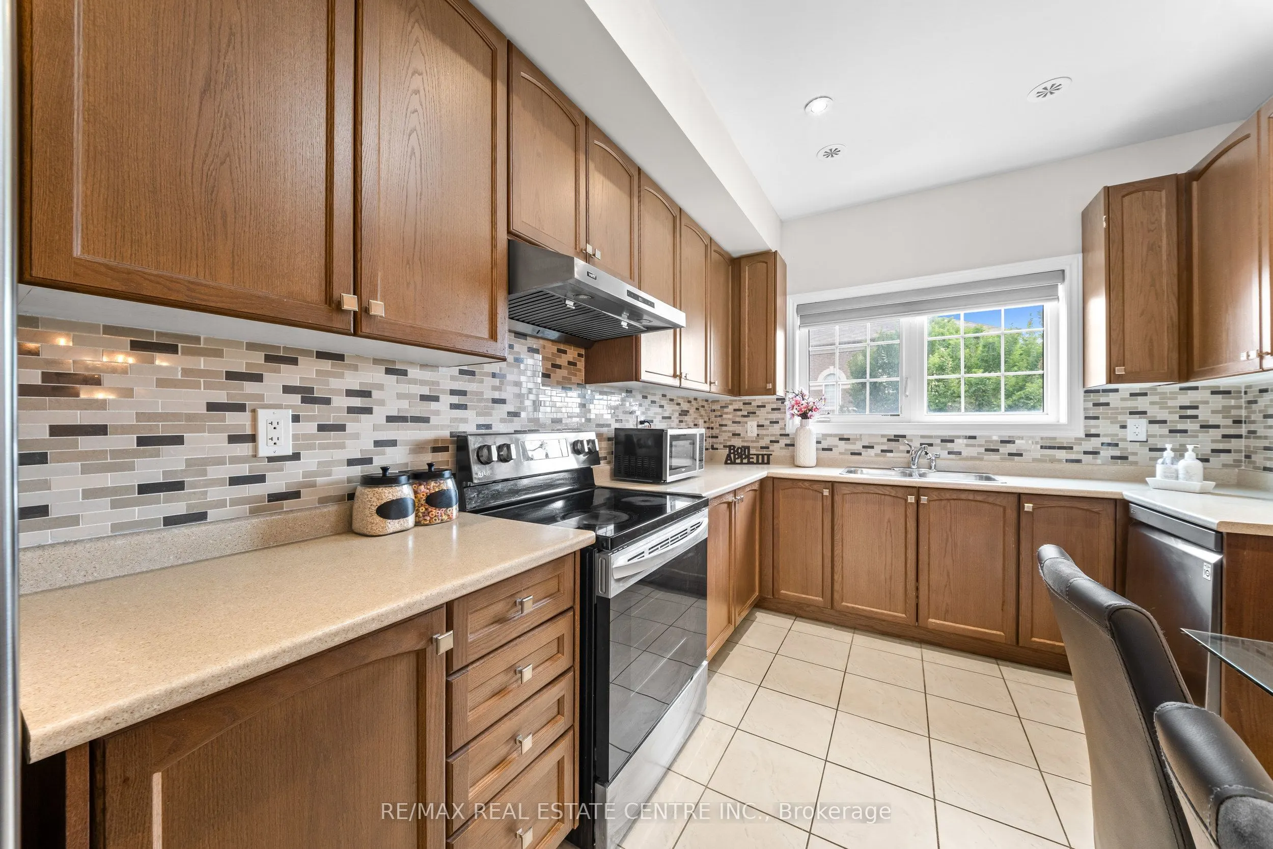 34 Aspen Hills Road #3