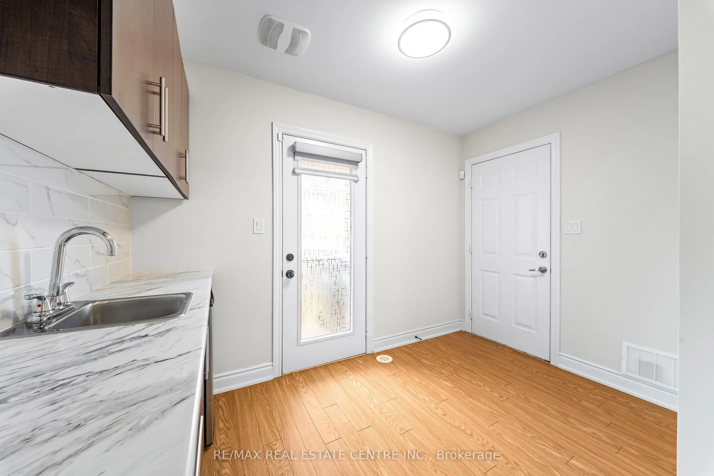 34 Aspen Hills Road #3