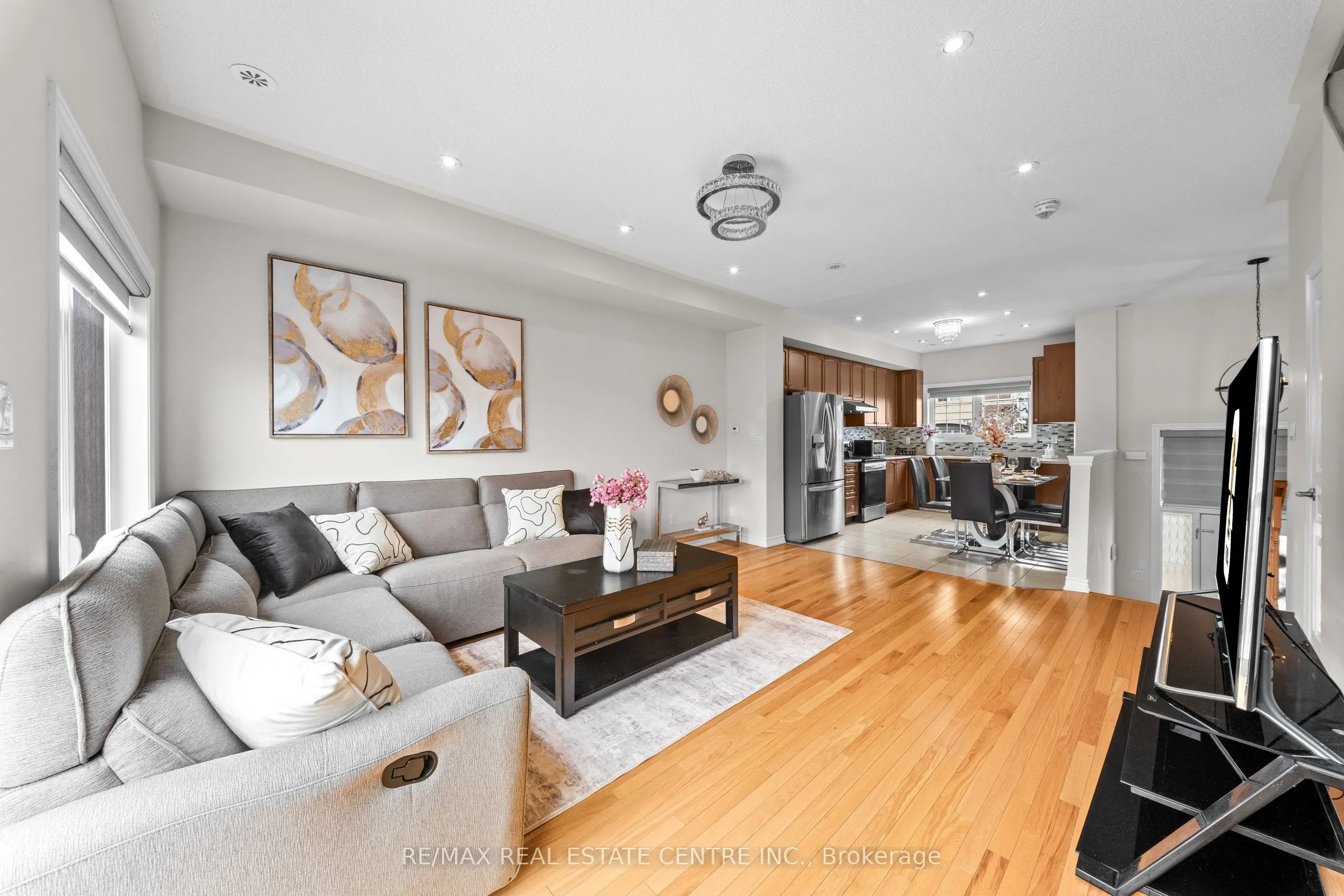 34 Aspen Hills Road #3