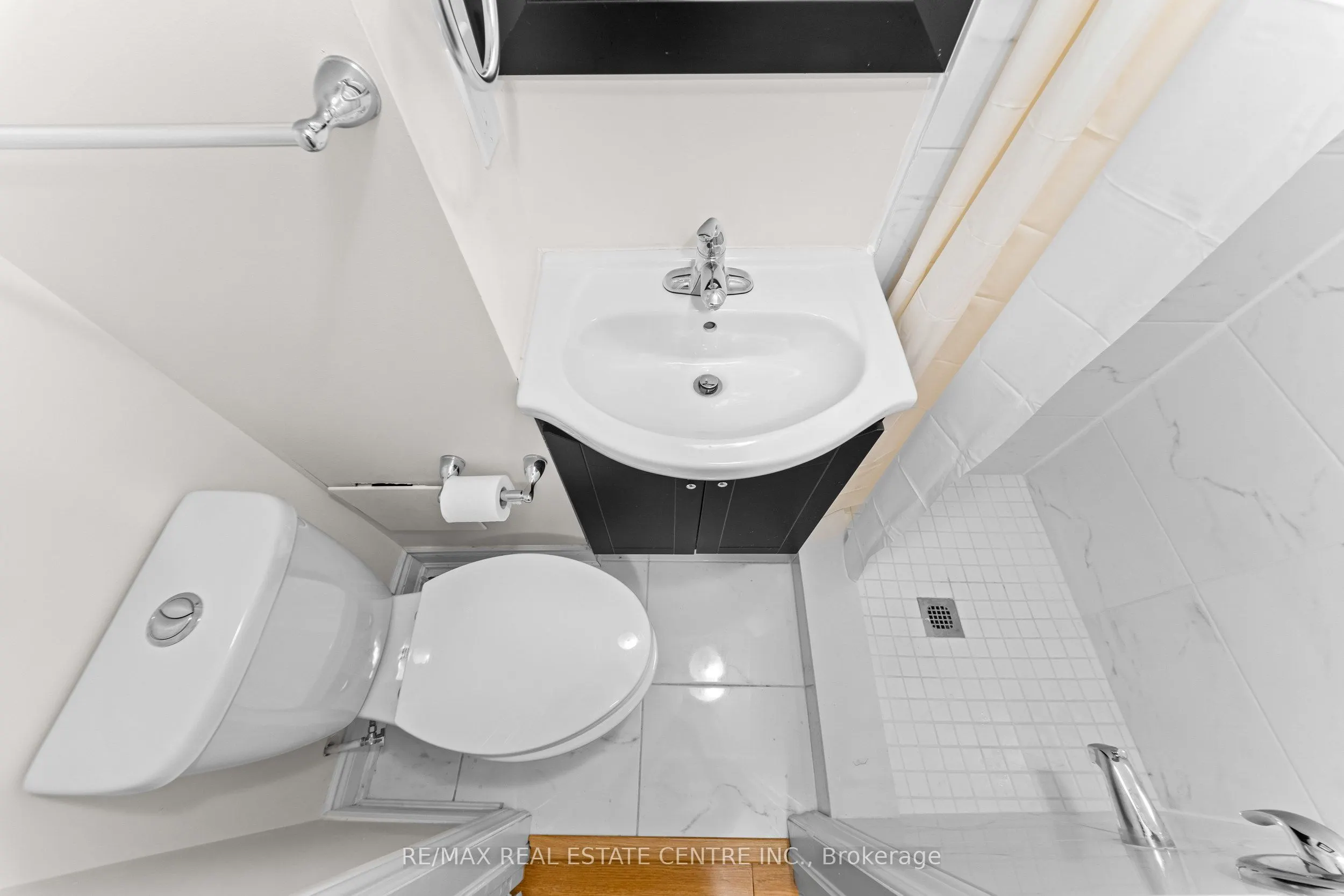 34 Aspen Hills Road #3