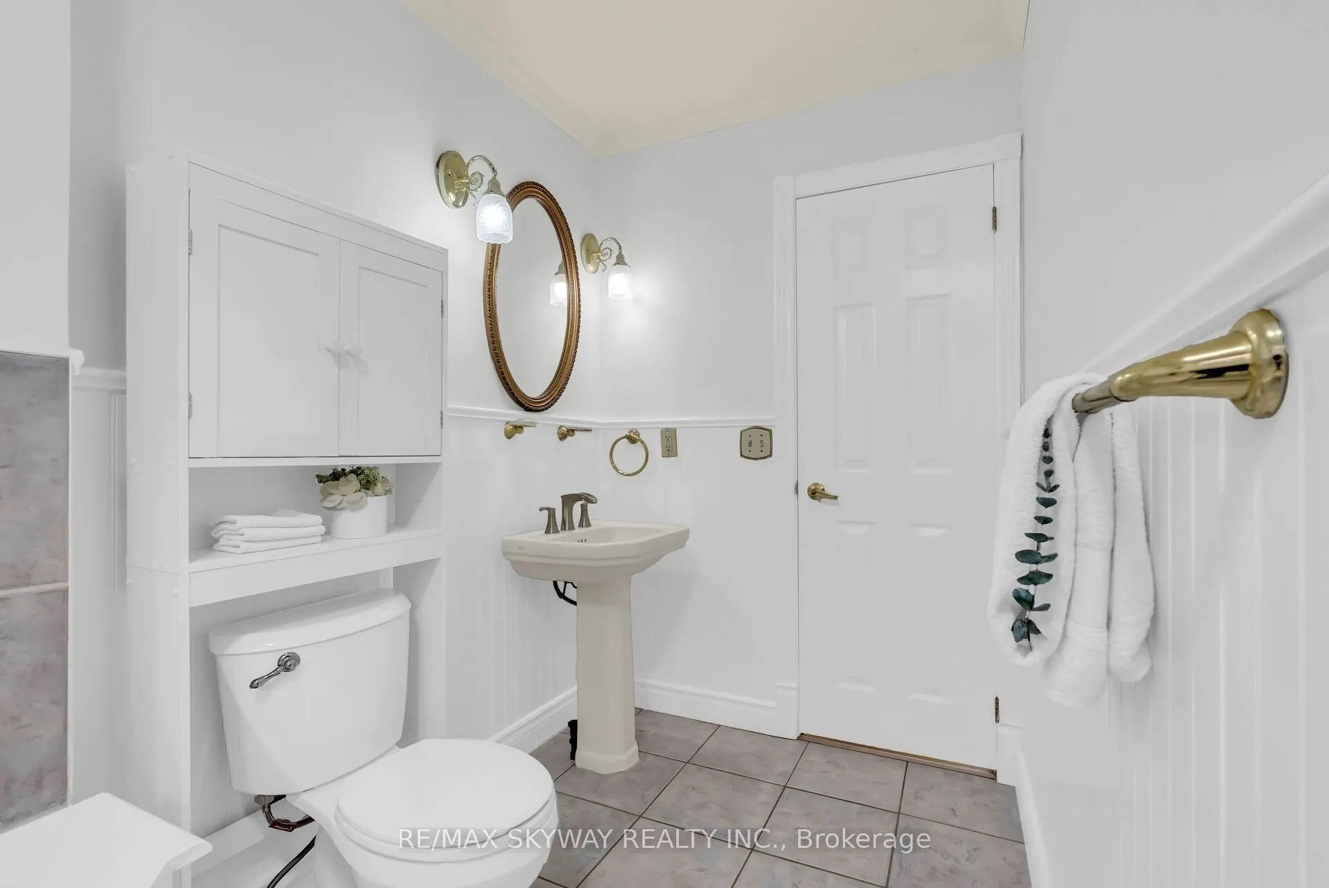 2673 Thorn Lodge Drive