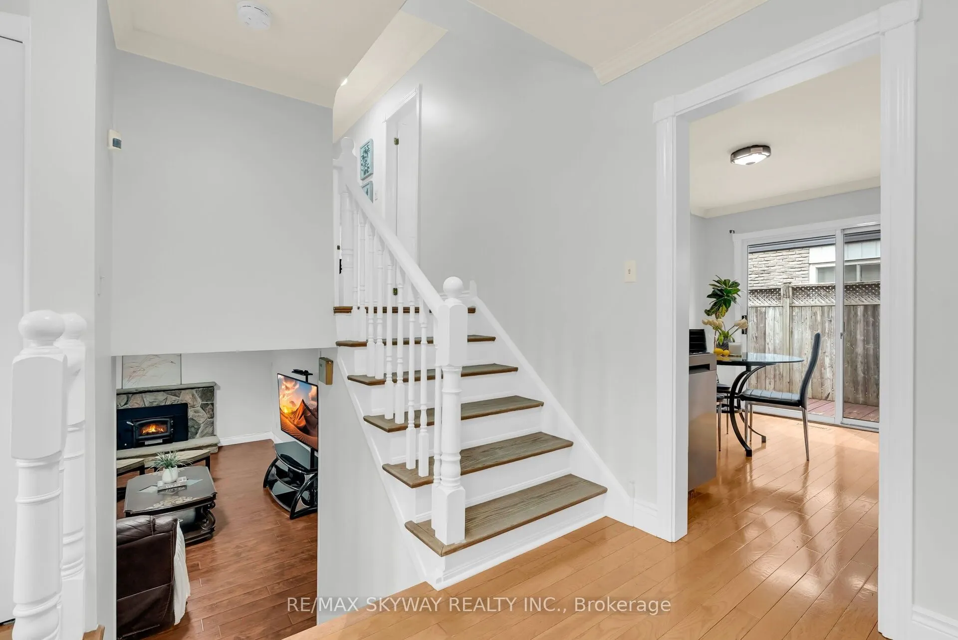 2673 Thorn Lodge Drive
