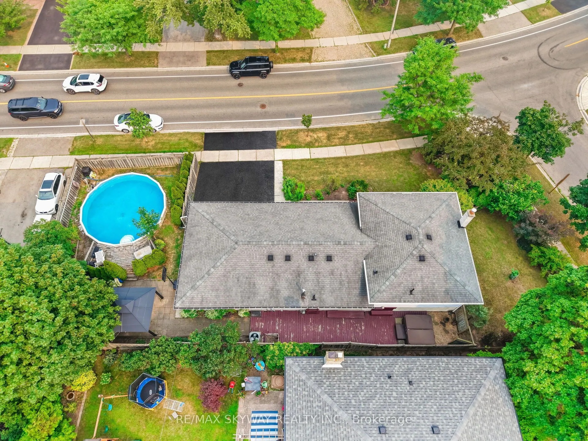 2673 Thorn Lodge Drive