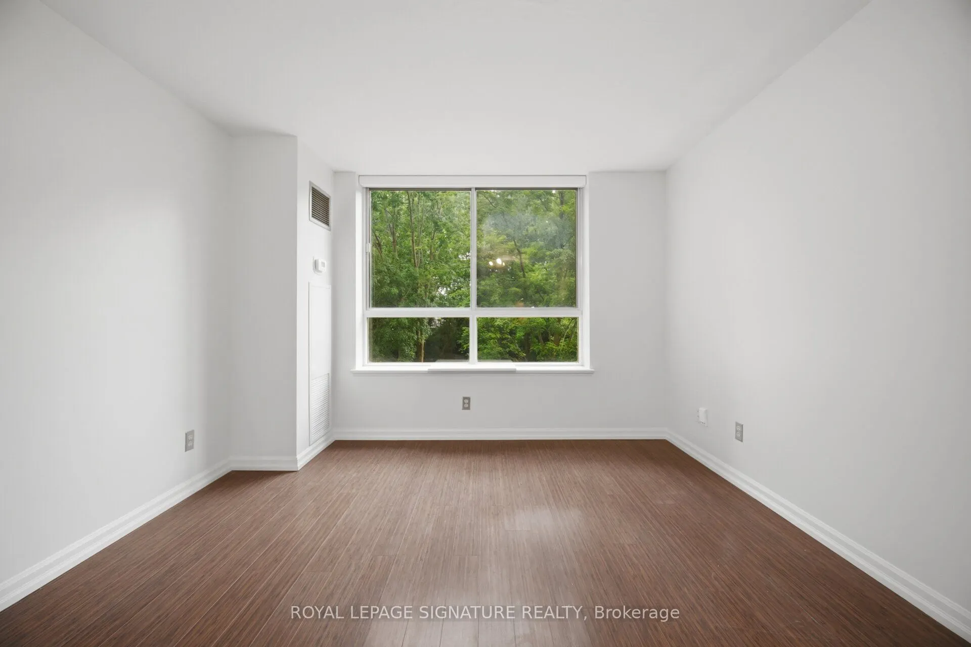 1485 Lakeshore Road E #411