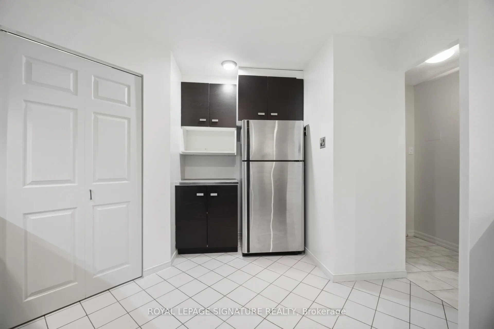 1485 Lakeshore Road E #411