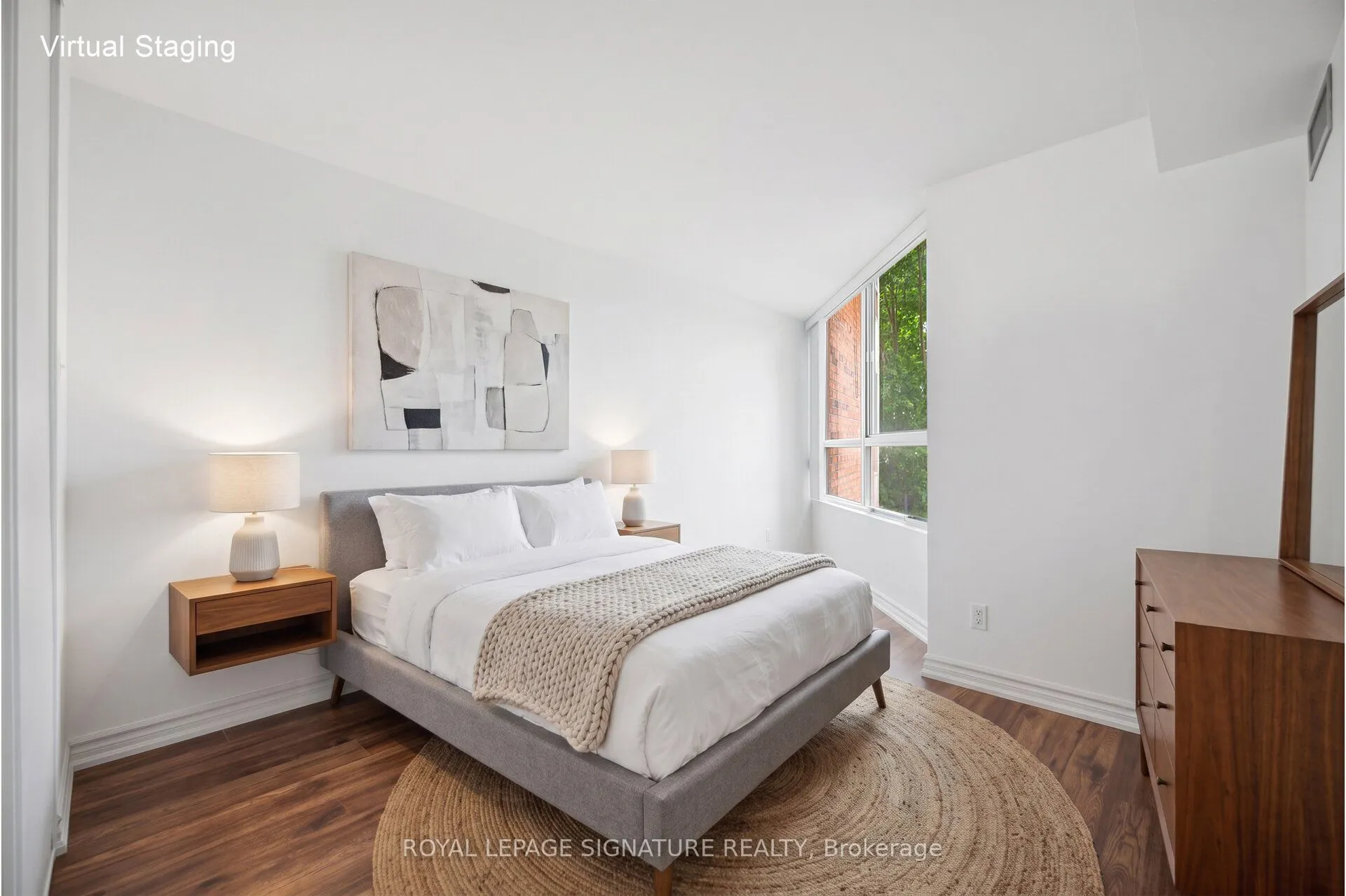 1485 Lakeshore Road E #411