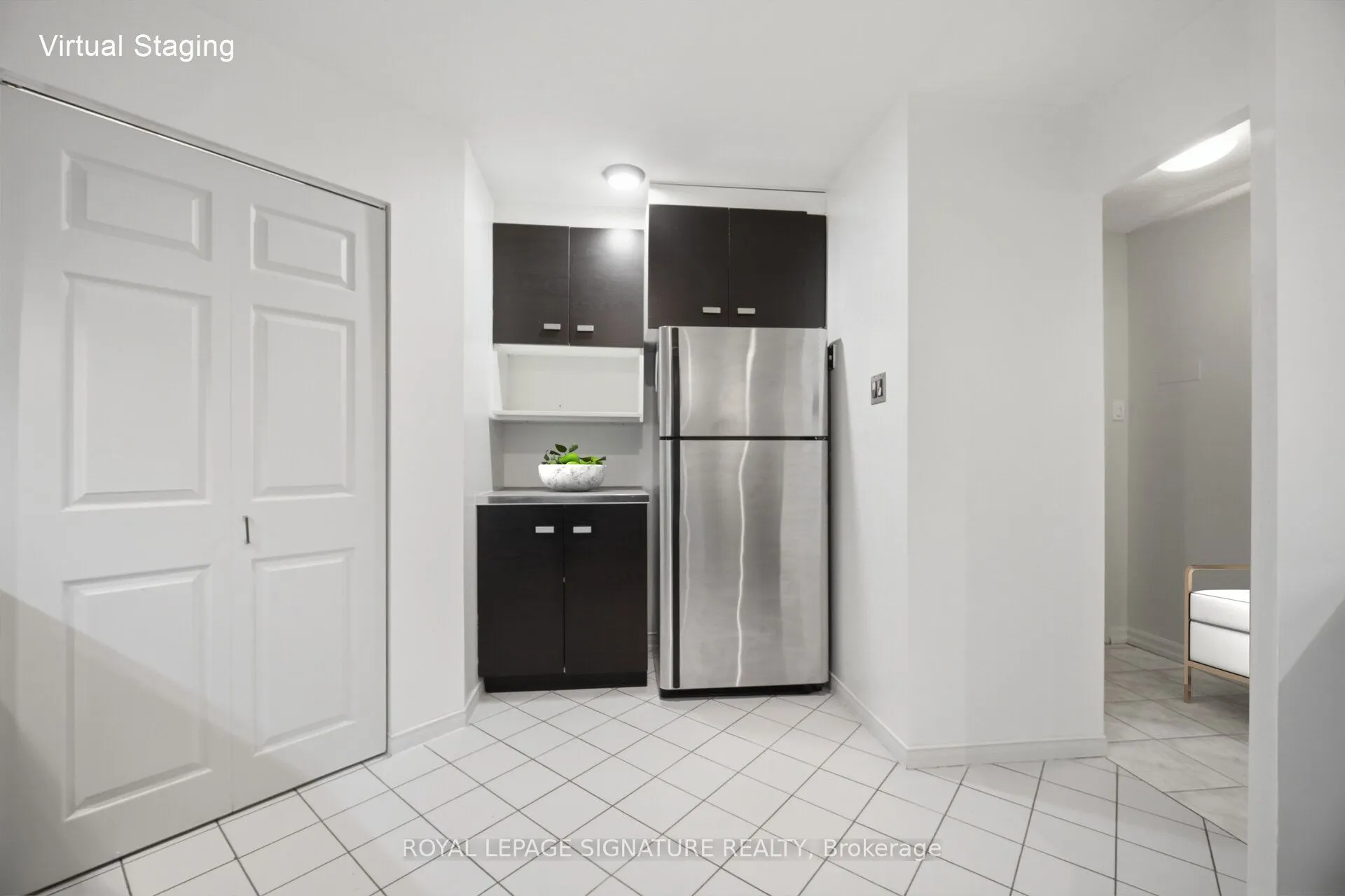 1485 Lakeshore Road E #411