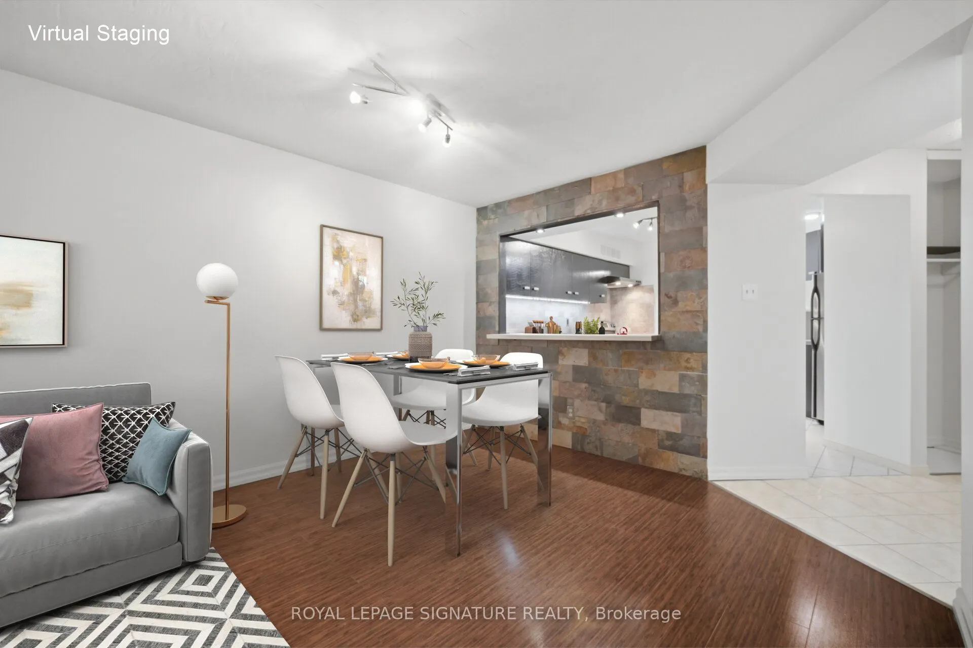 1485 Lakeshore Road E #411