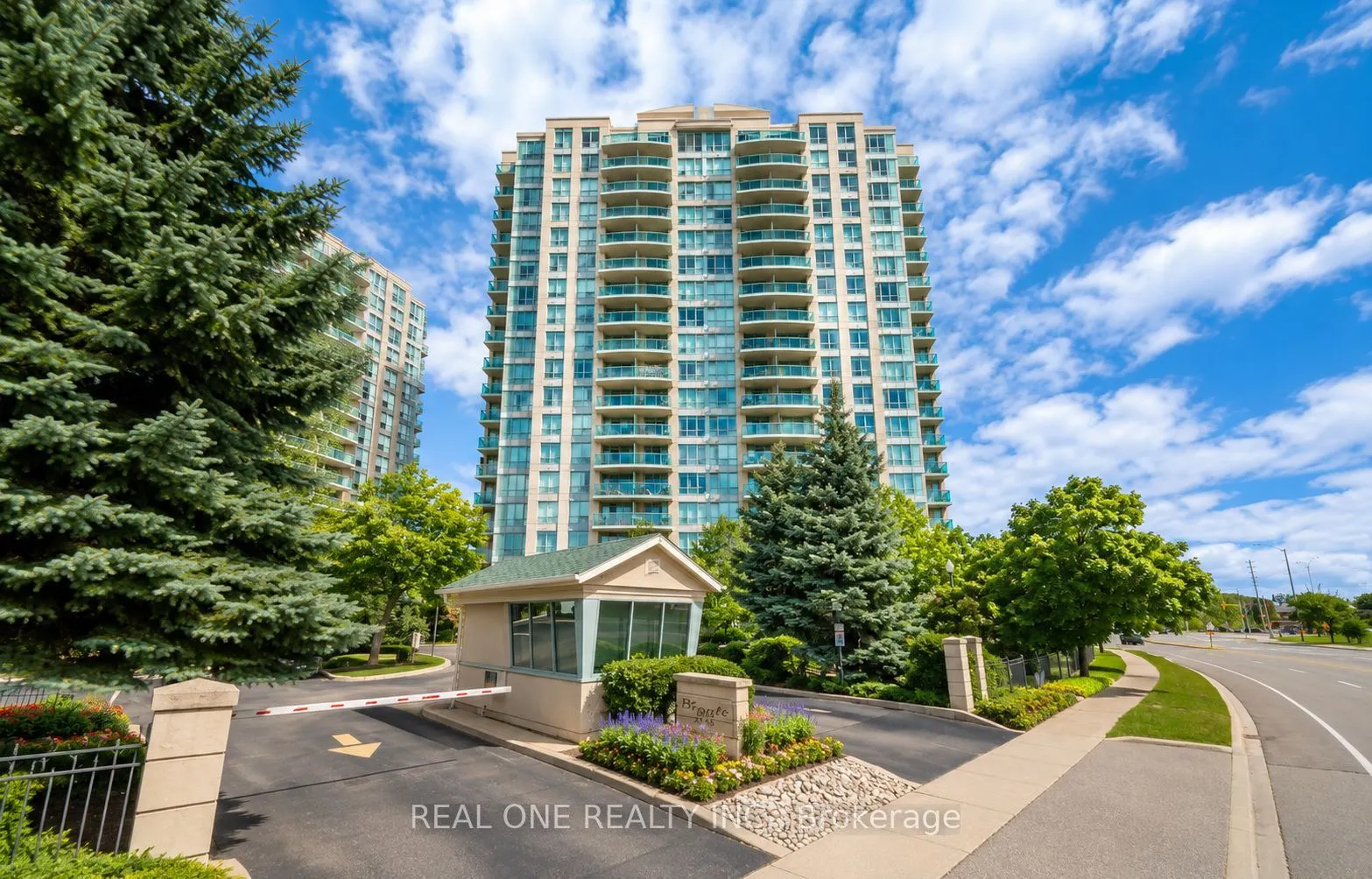 2545 Erin Centre Boulevard #1605