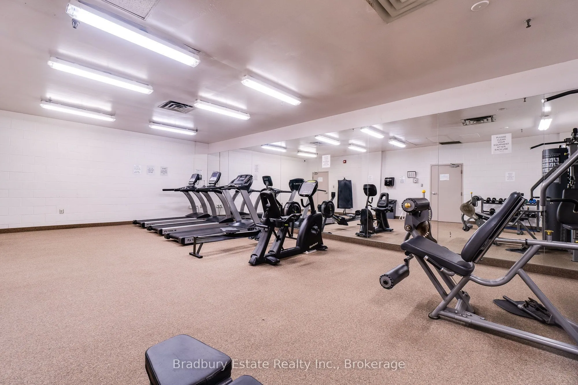 5080 Pinedale Avenue N #203