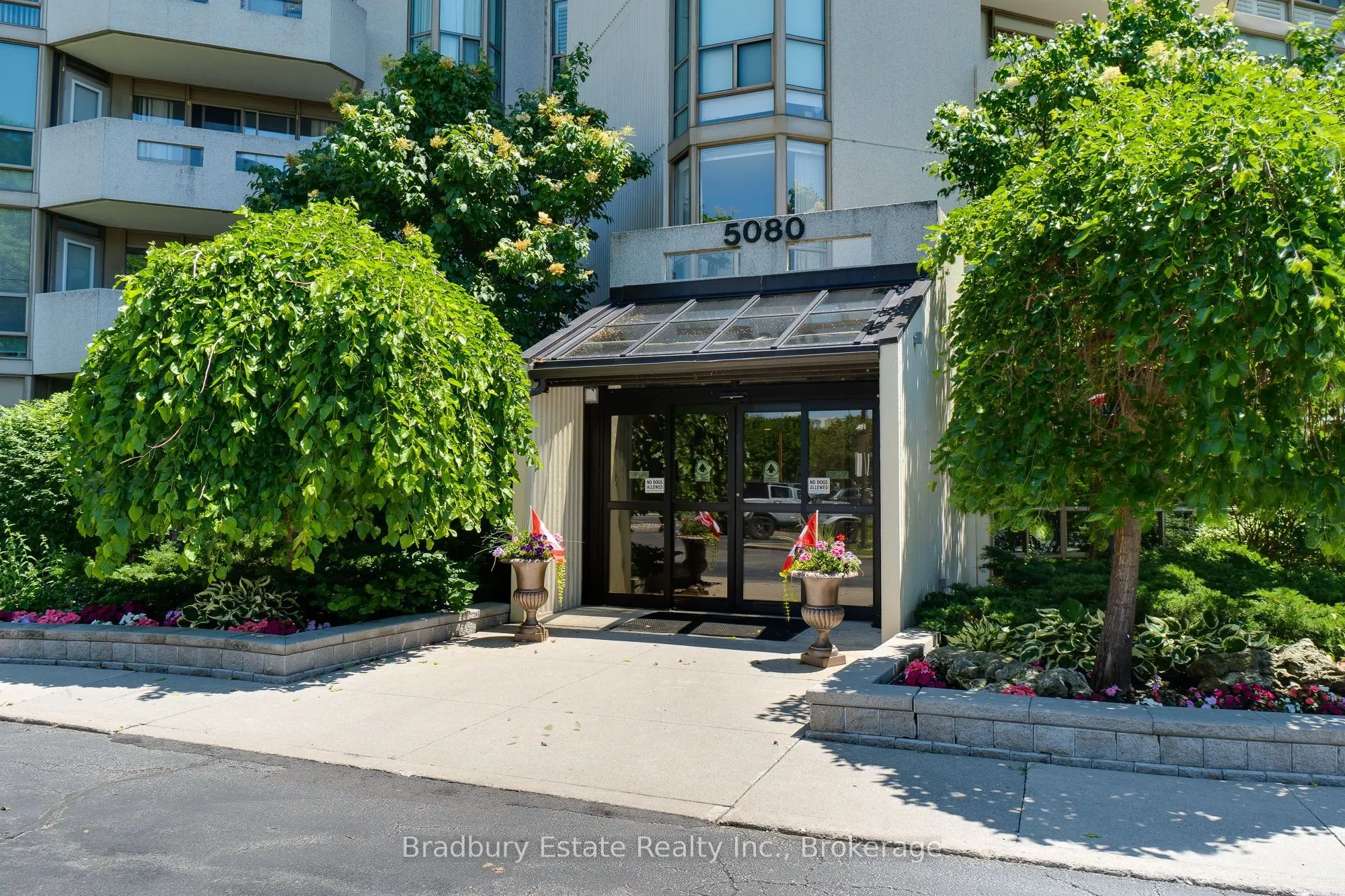 5080 Pinedale Avenue N #203