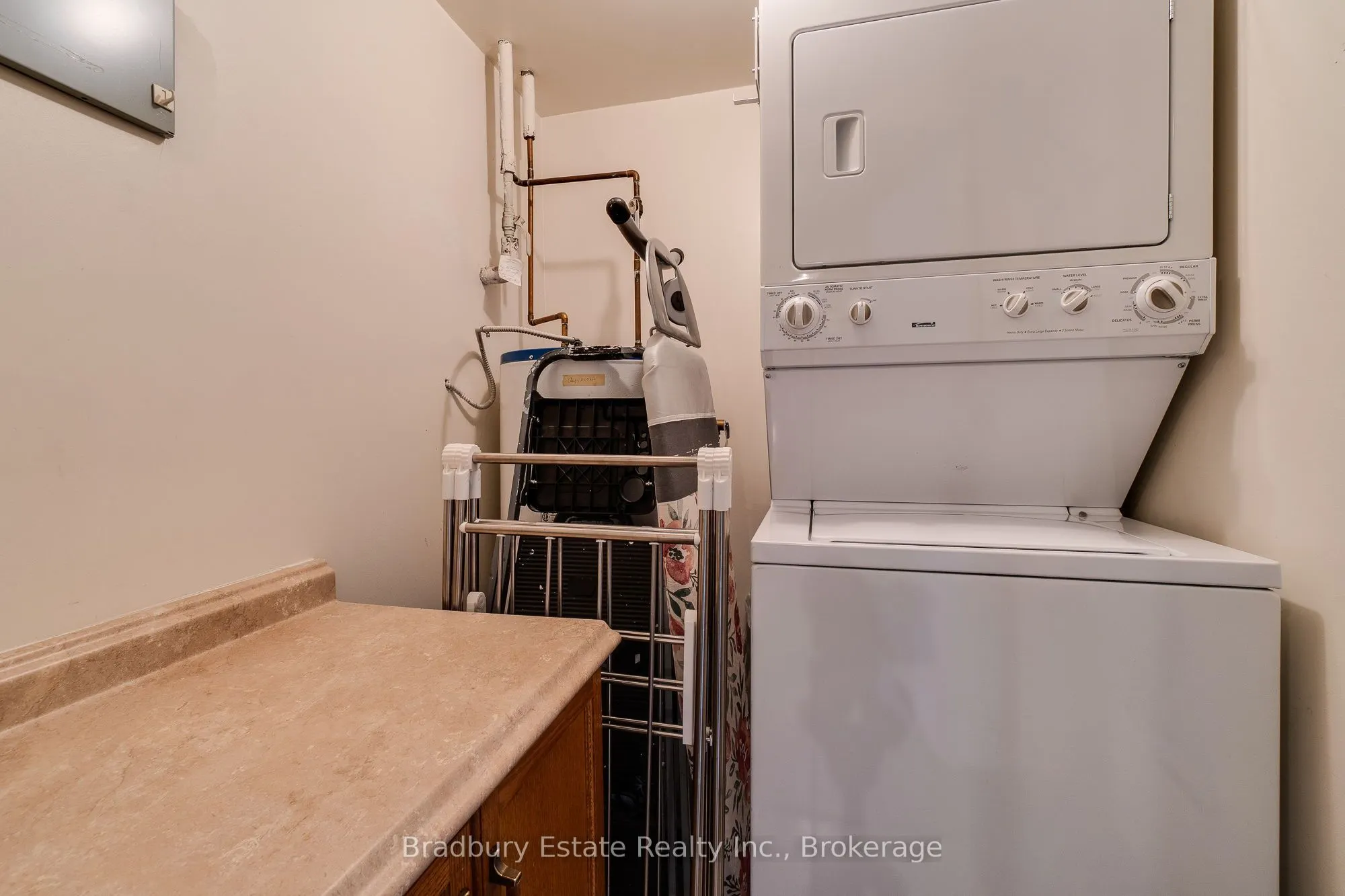 5080 Pinedale Avenue N #203