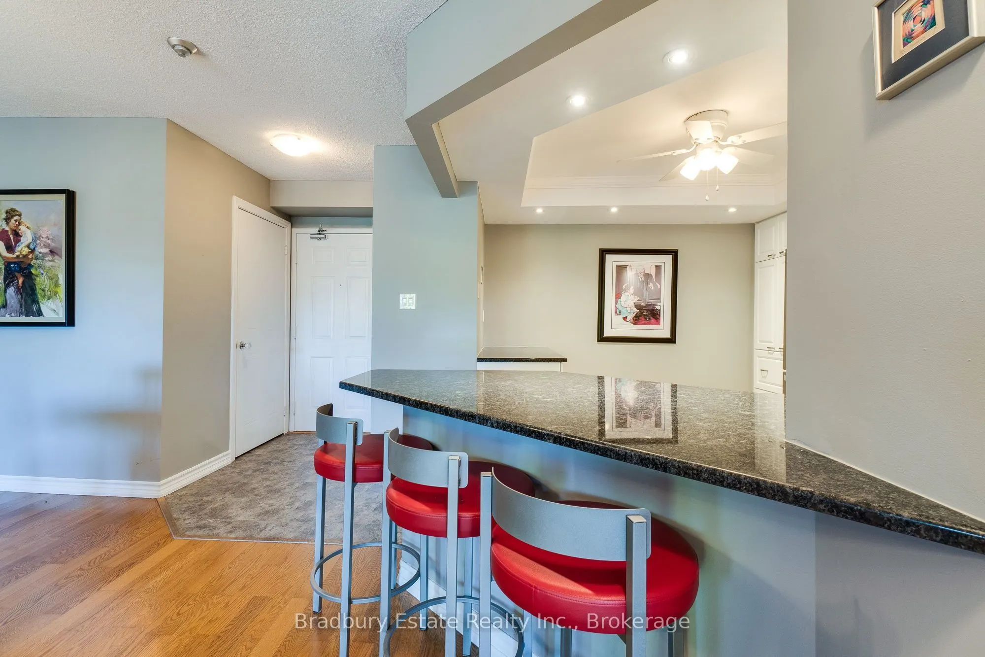 5080 Pinedale Avenue N #203