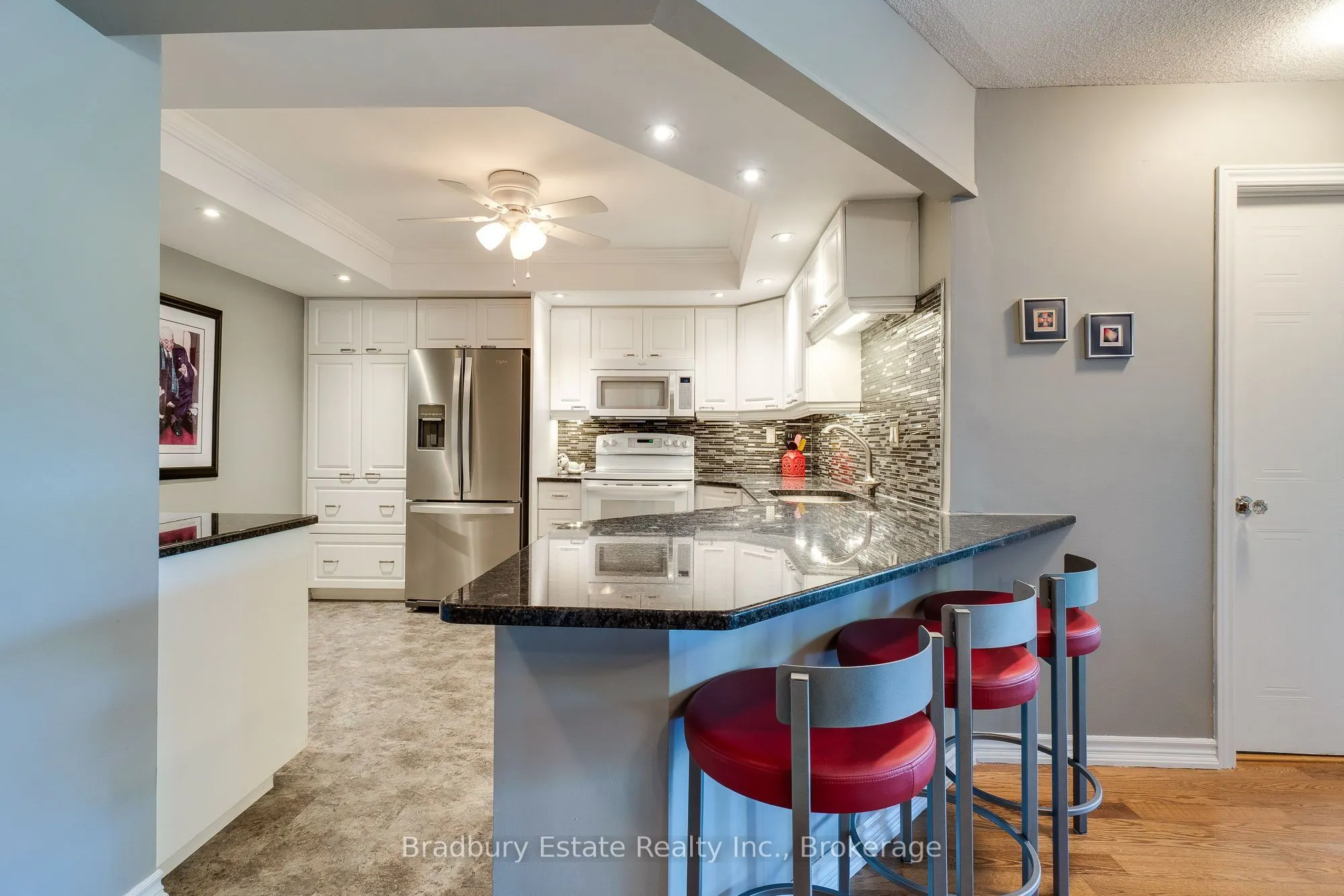 5080 Pinedale Avenue N #203