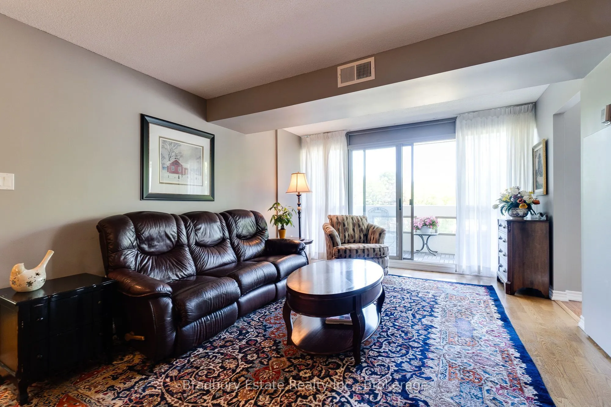 5080 Pinedale Avenue N #203