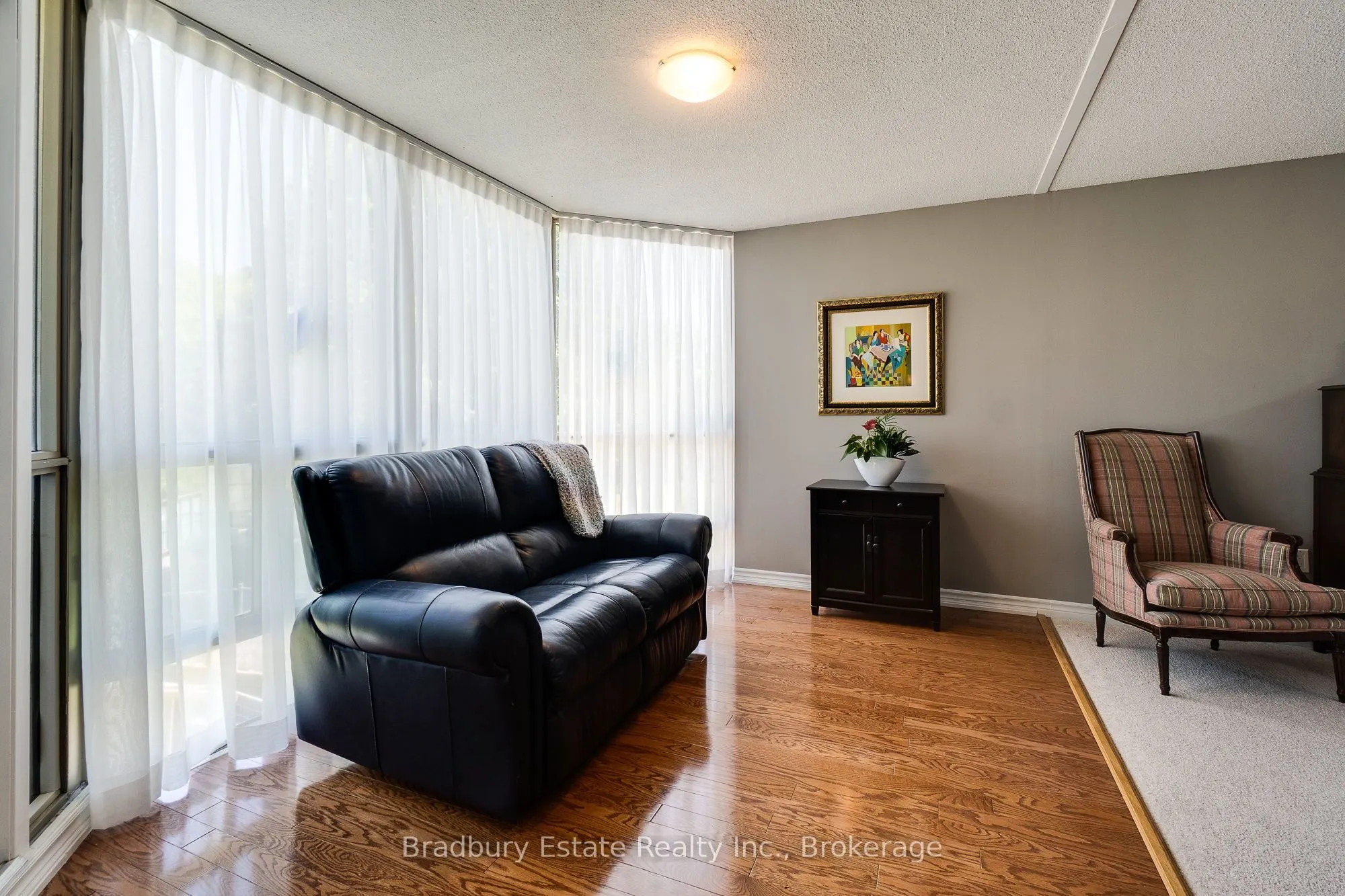 5080 Pinedale Avenue N #203