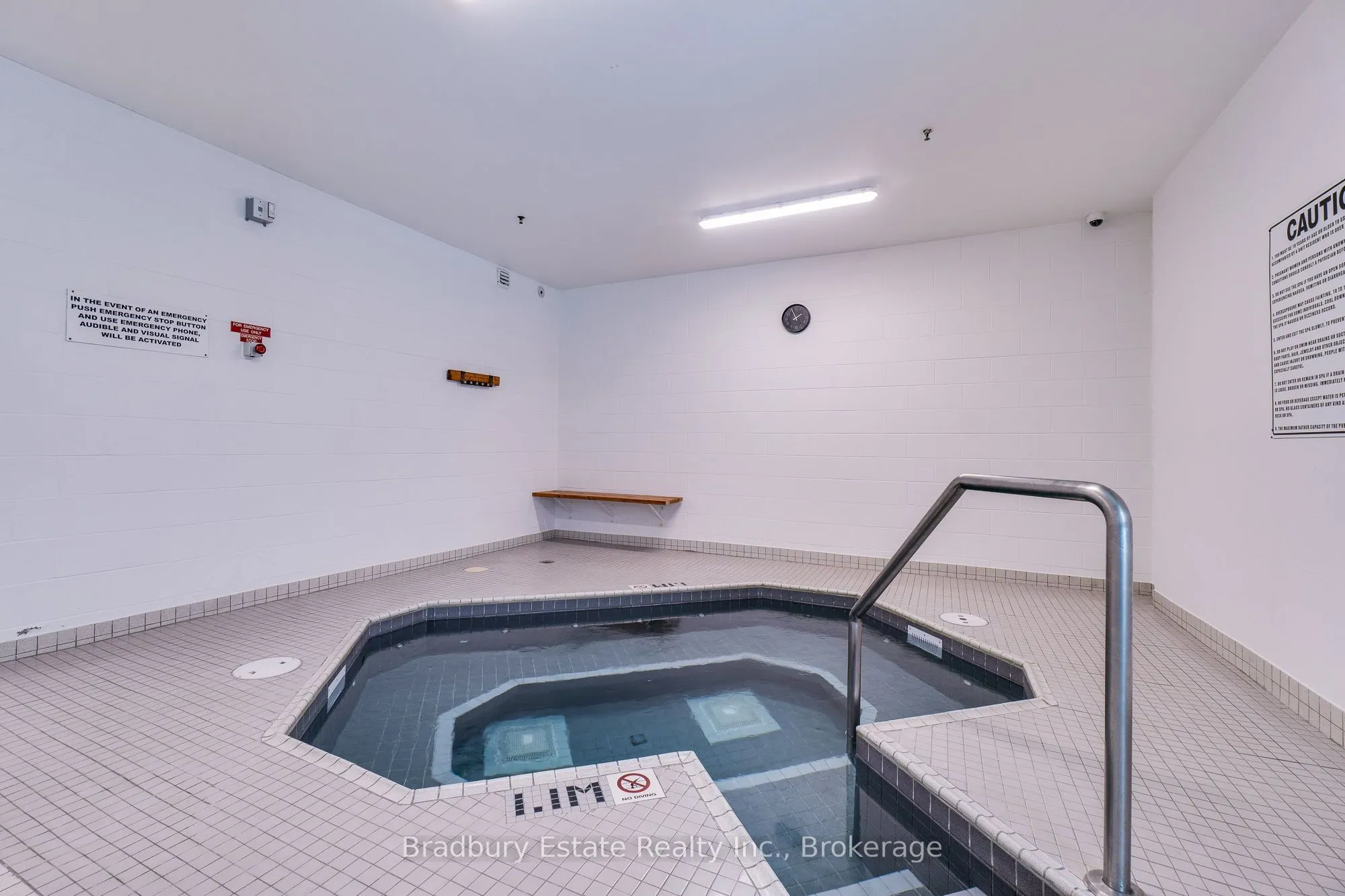 5080 Pinedale Avenue N #203