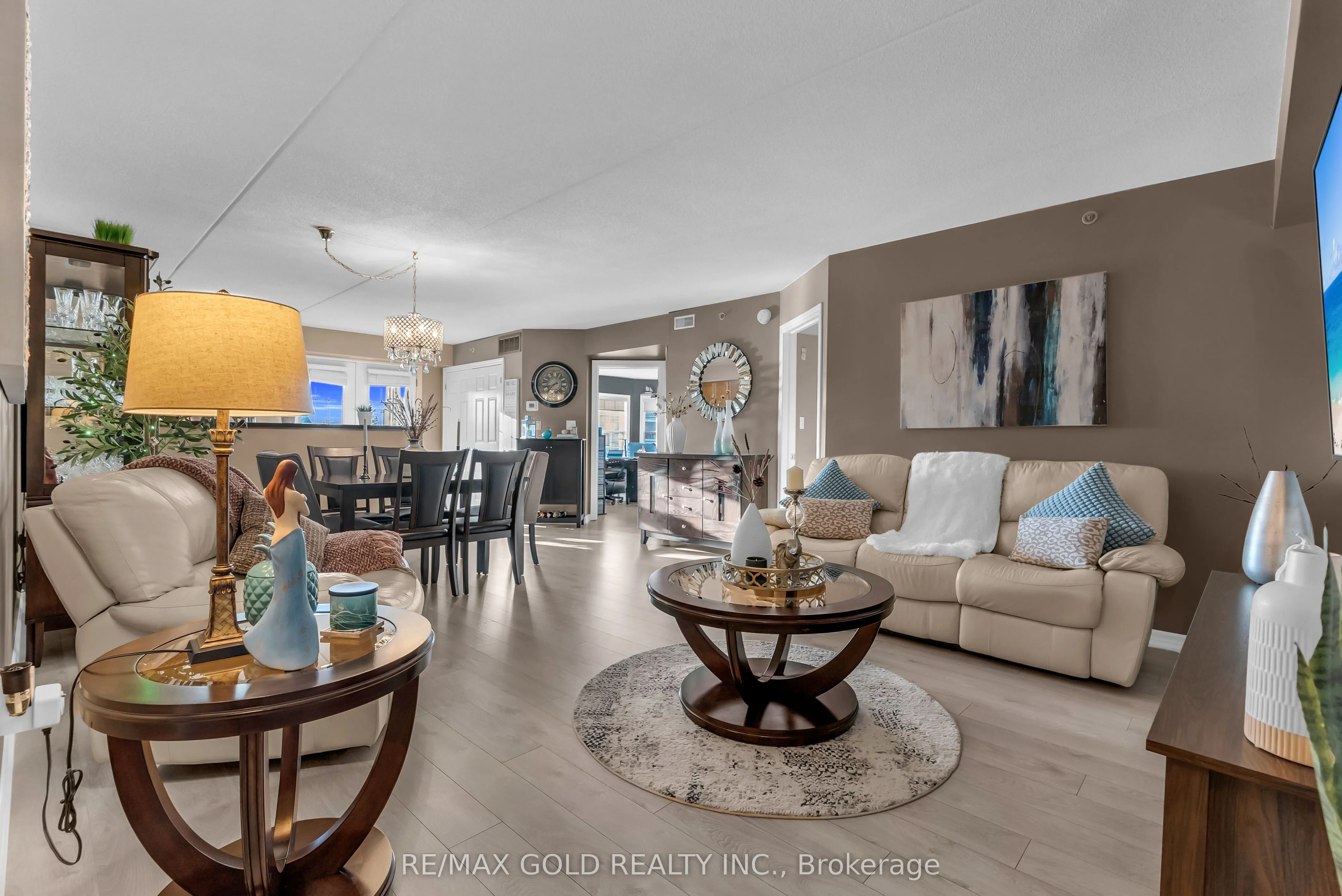 1380 Main Street E #210