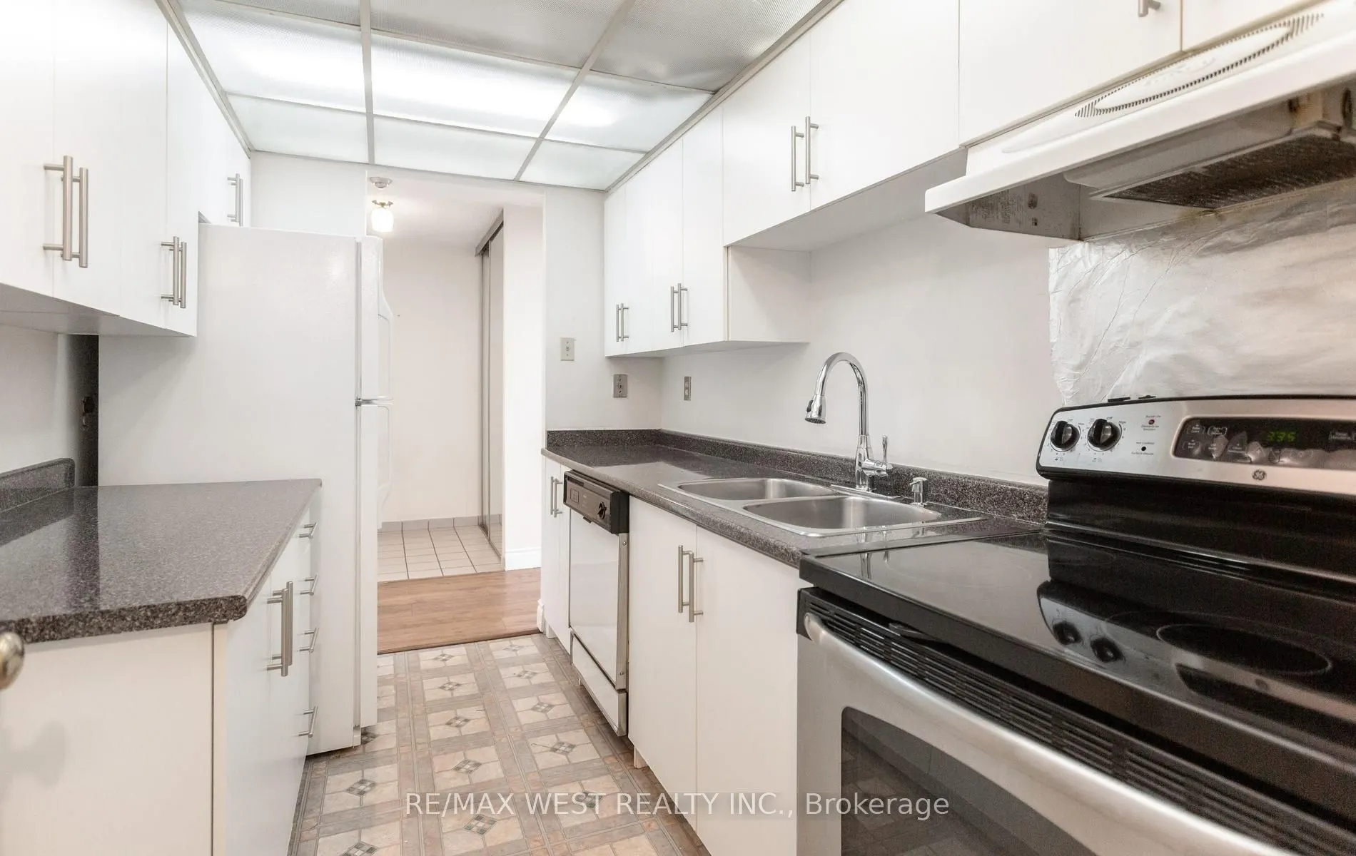 25 Fairview Road W #1410