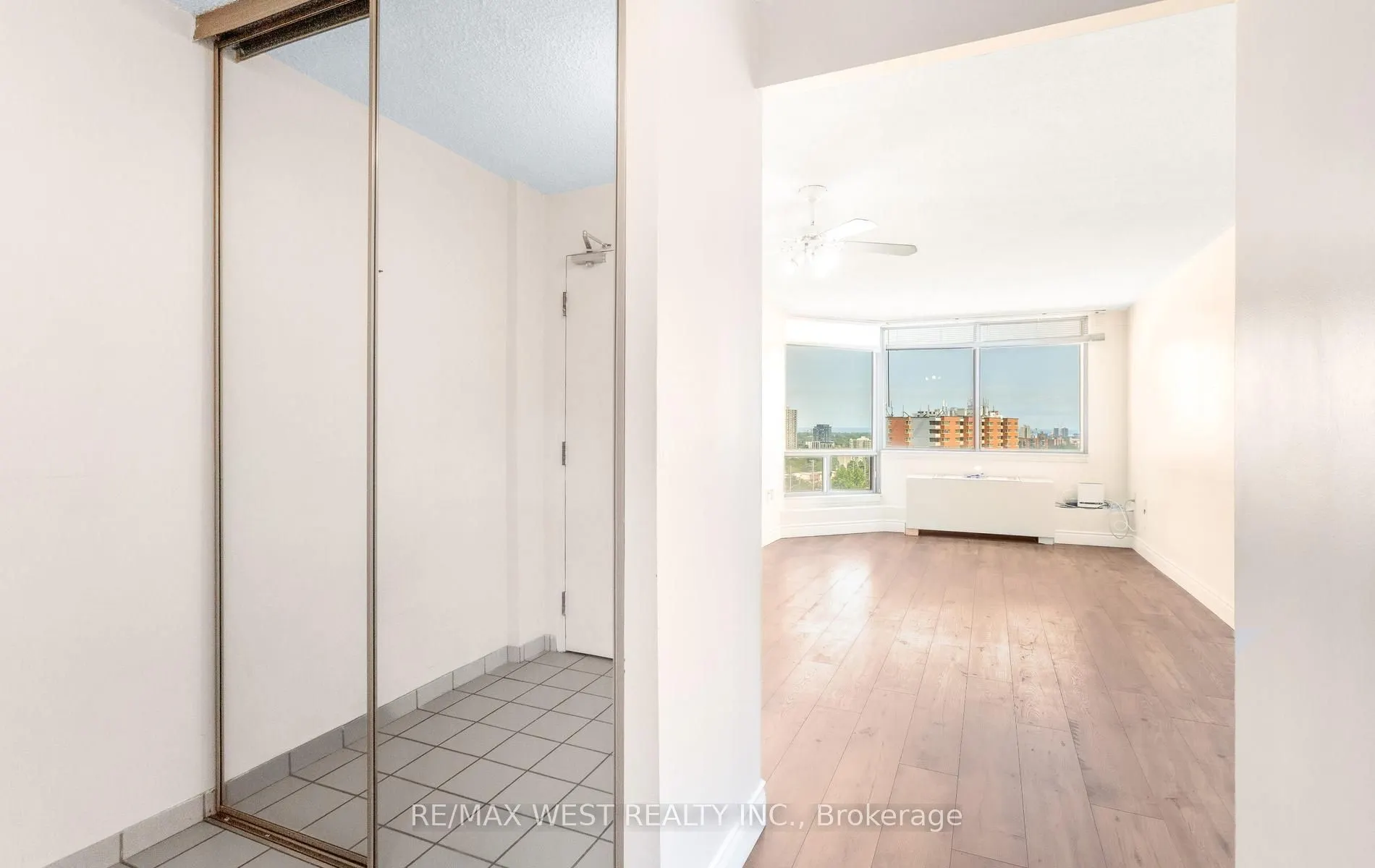 25 Fairview Road W #1410