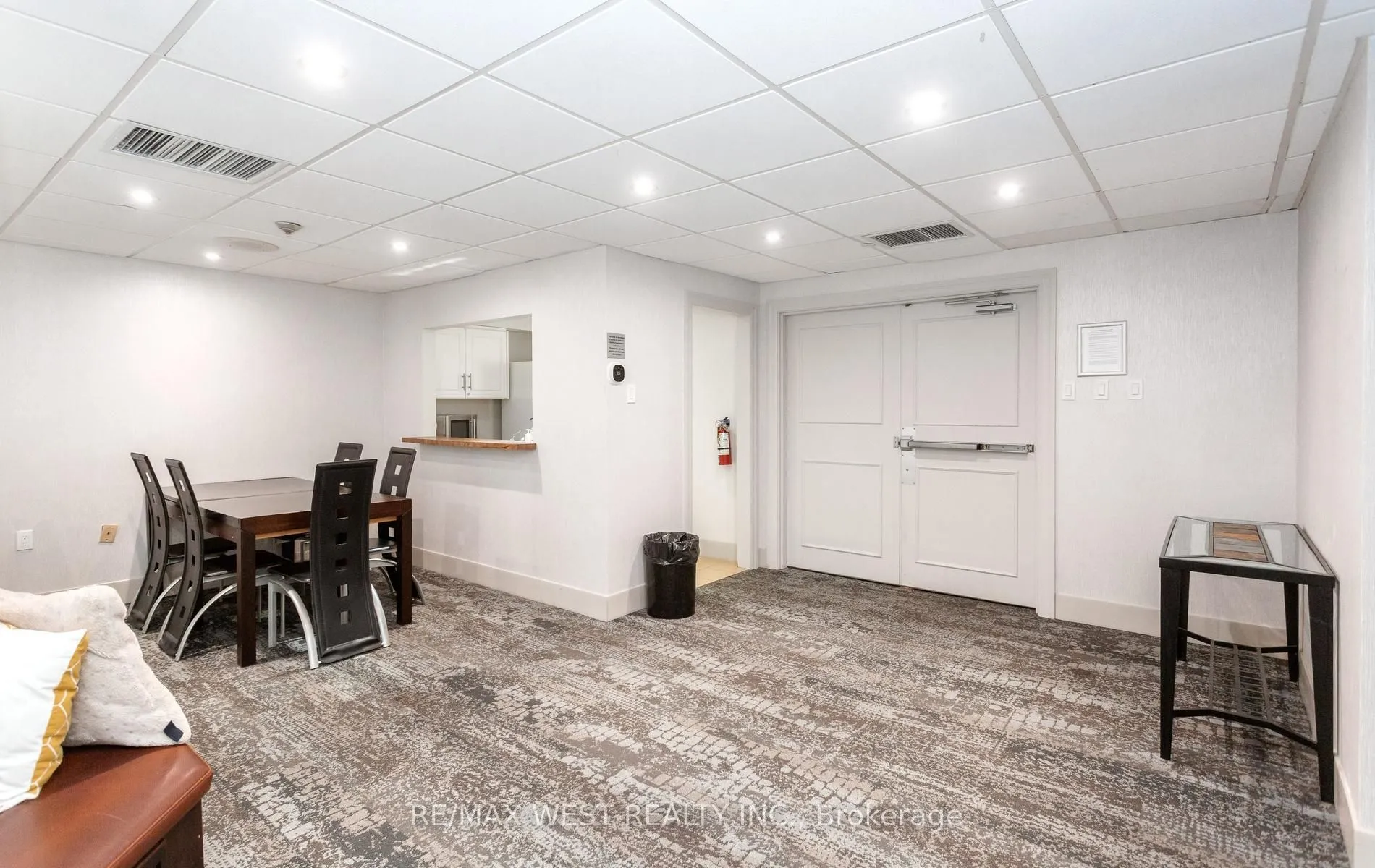 25 Fairview Road W #1410