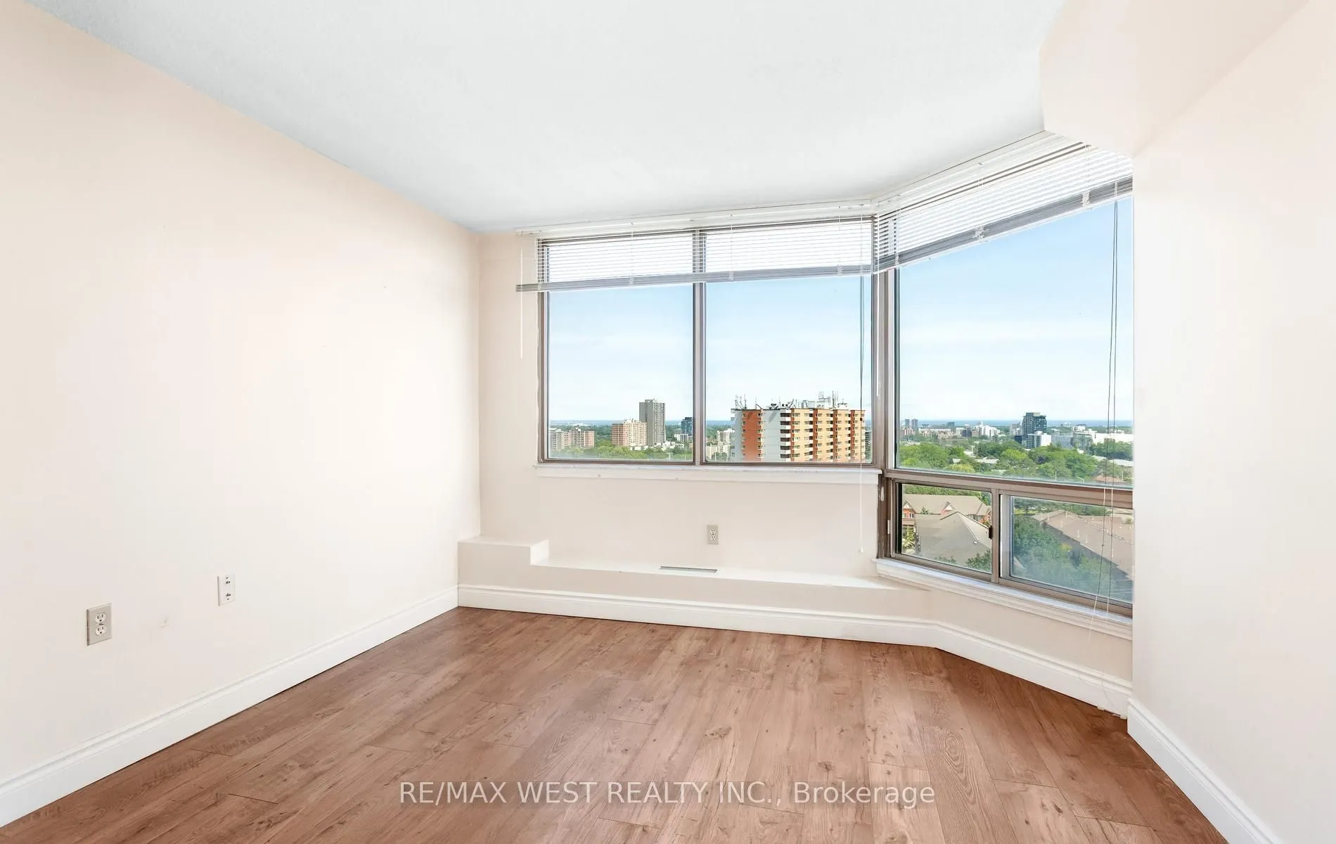 25 Fairview Road W #1410