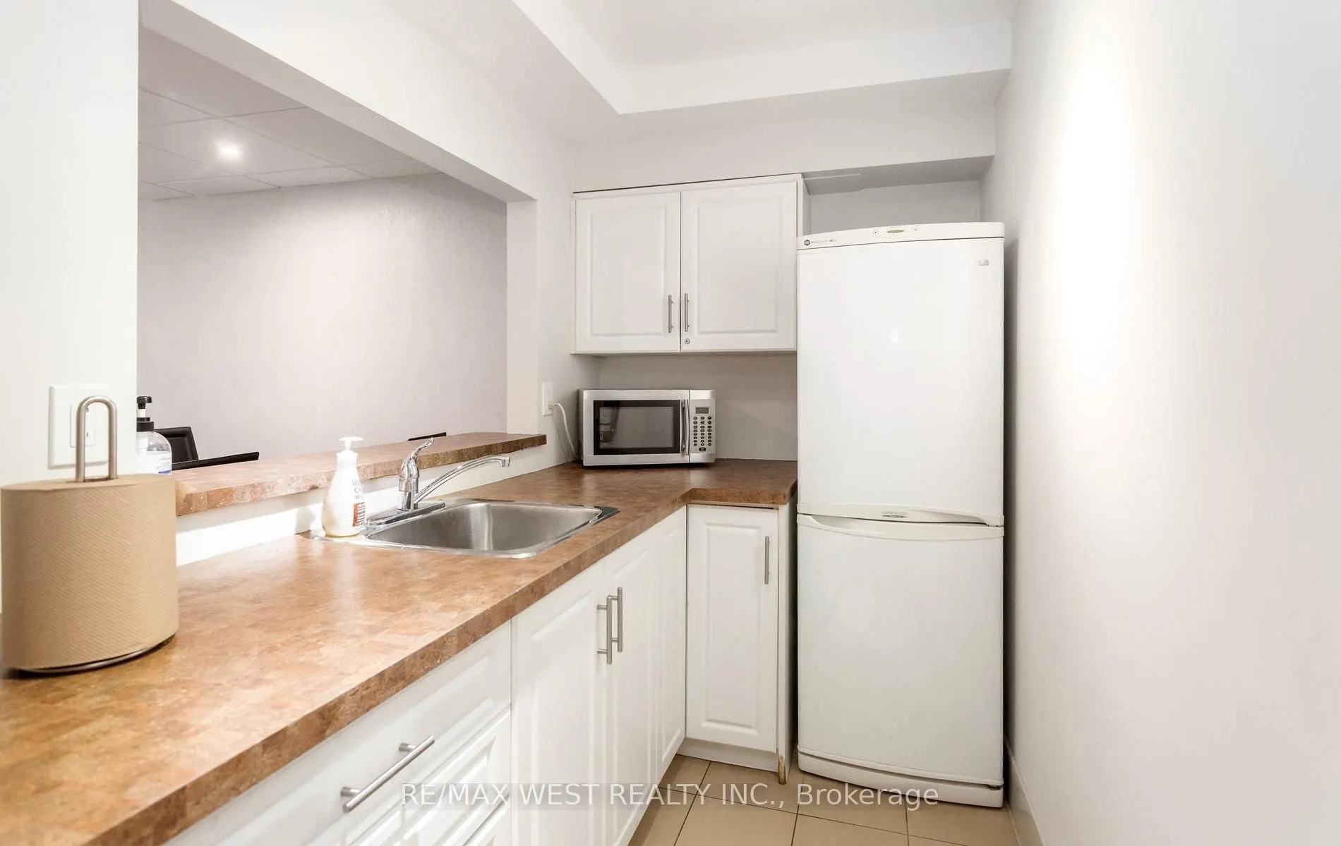 25 Fairview Road W #1410