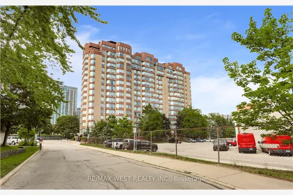 25 Fairview Road W