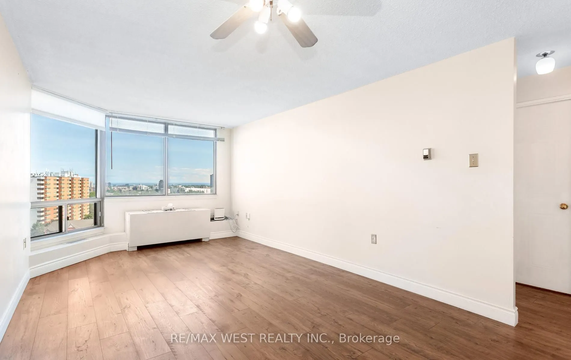 25 Fairview Road W #1410