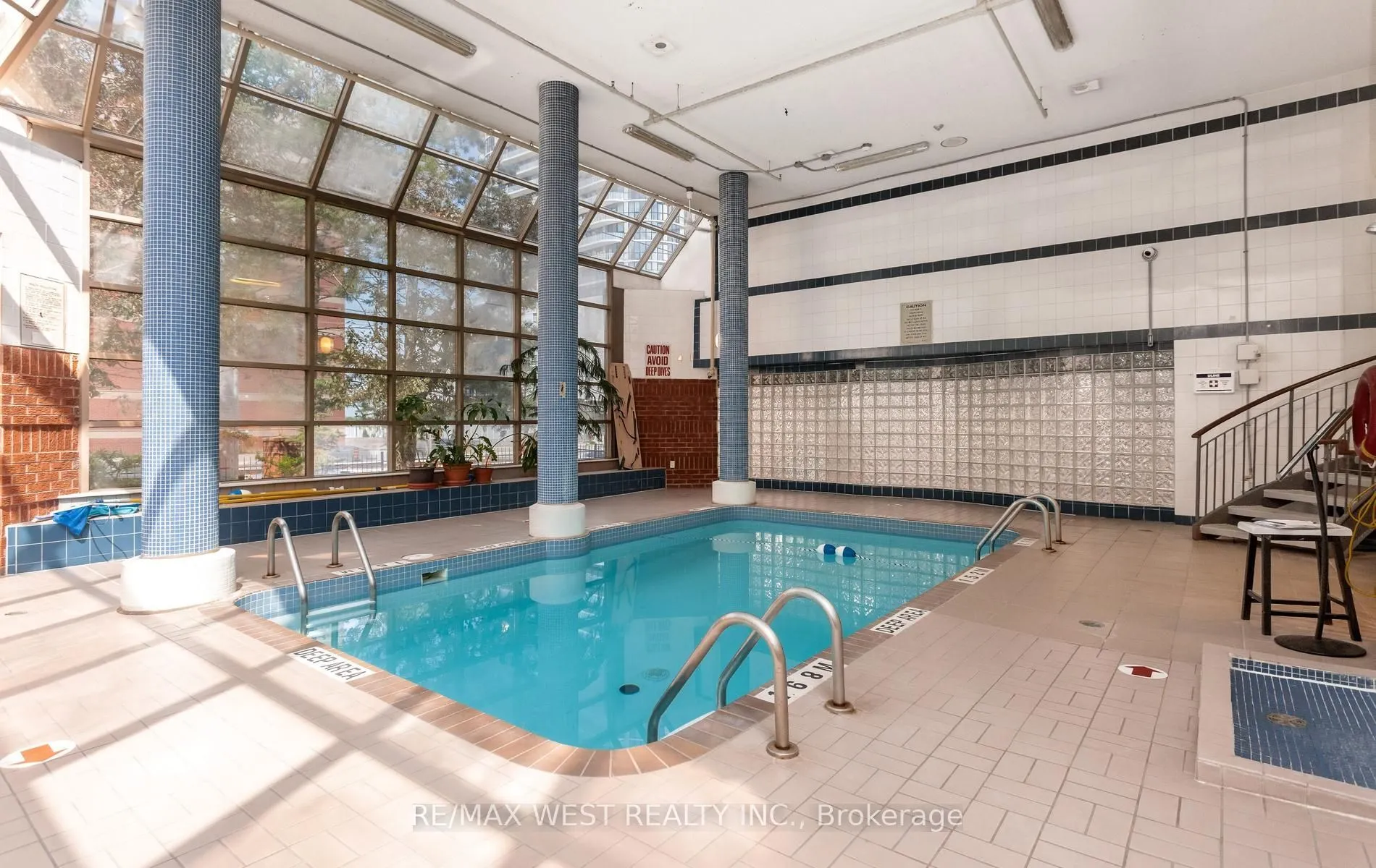 25 Fairview Road W #1410