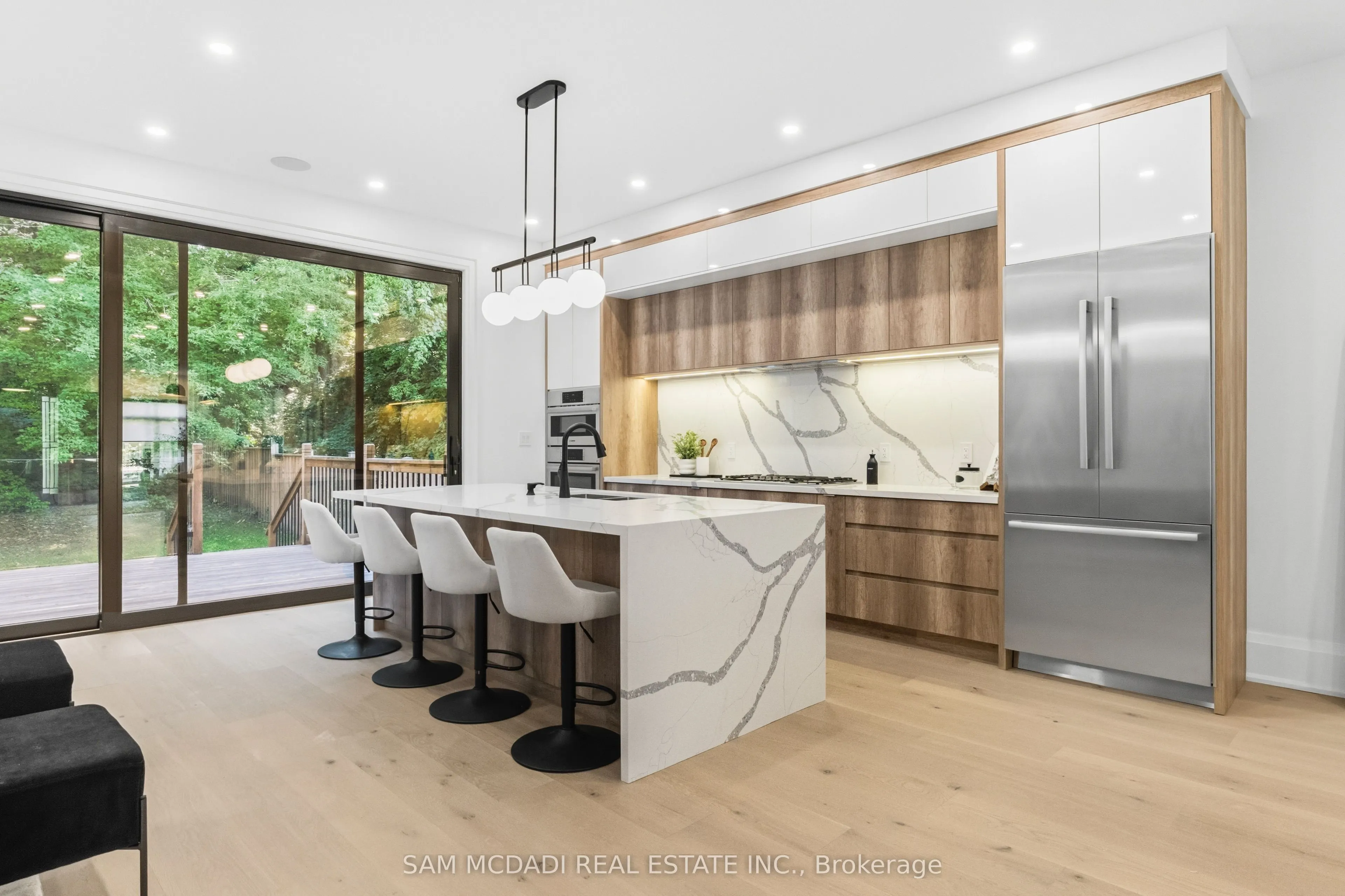 78 South Kingsway
