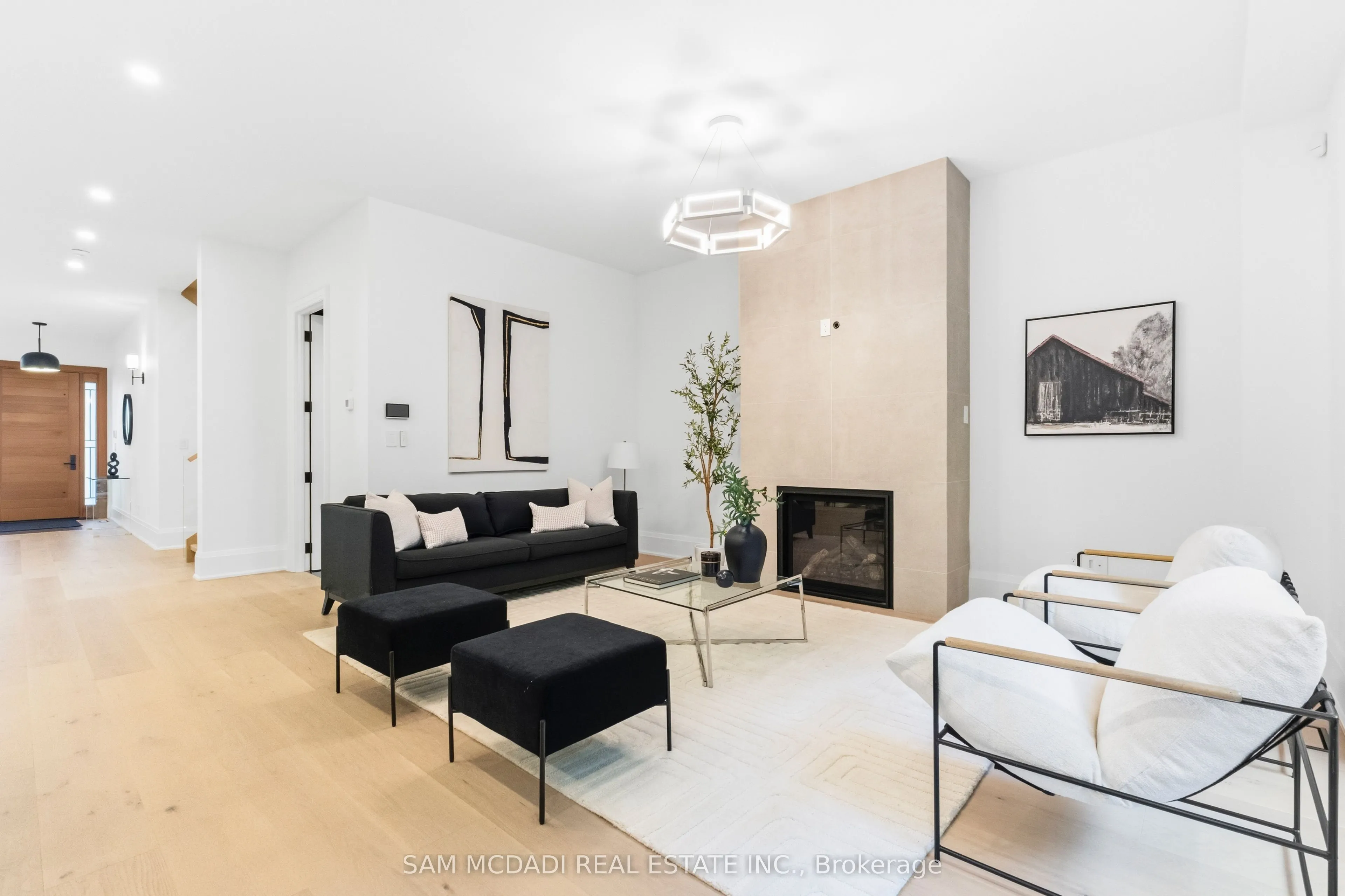 78 South Kingsway