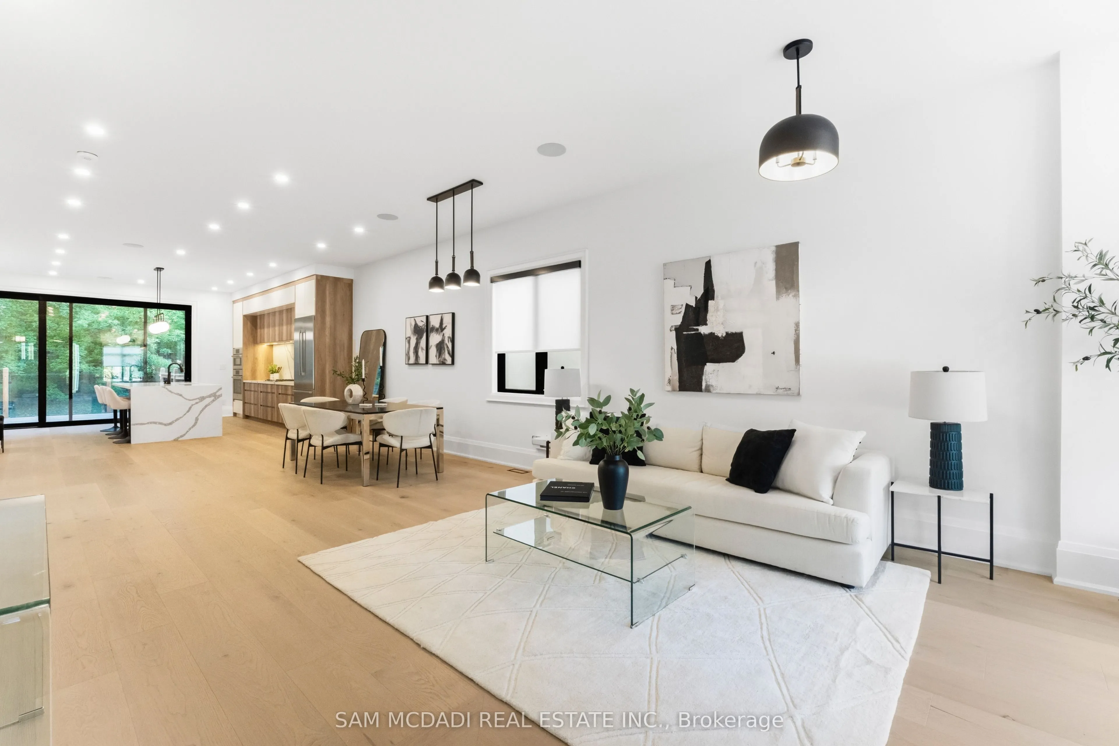 78 South Kingsway