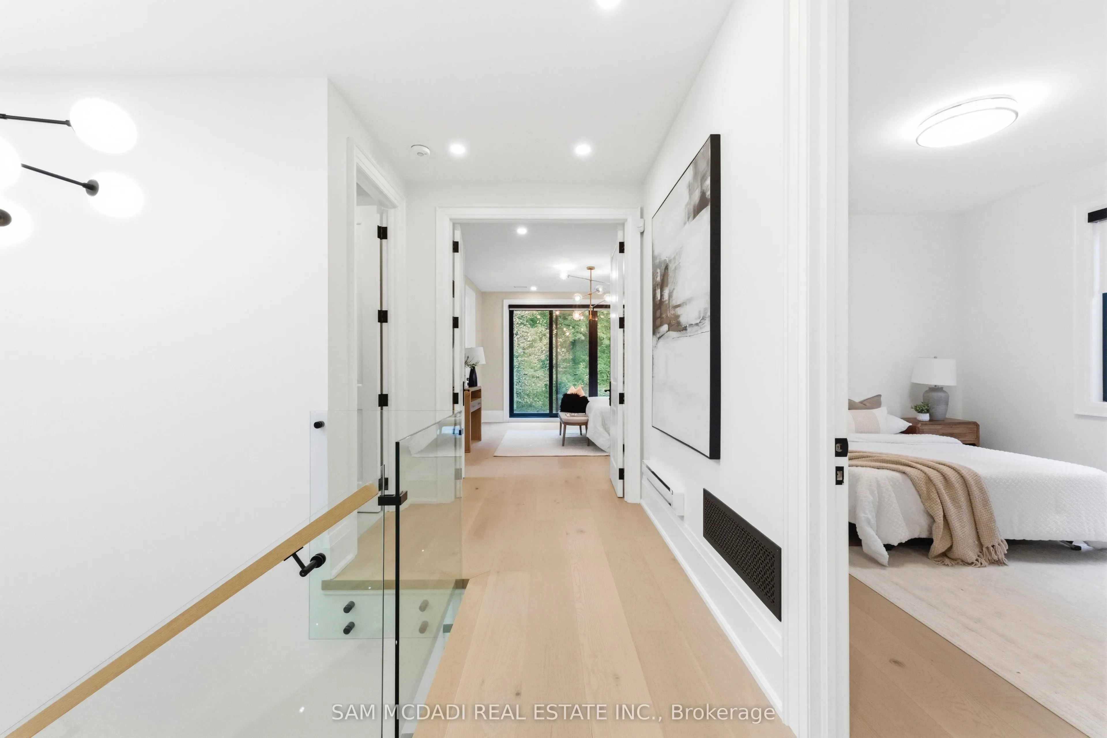 78 South Kingsway