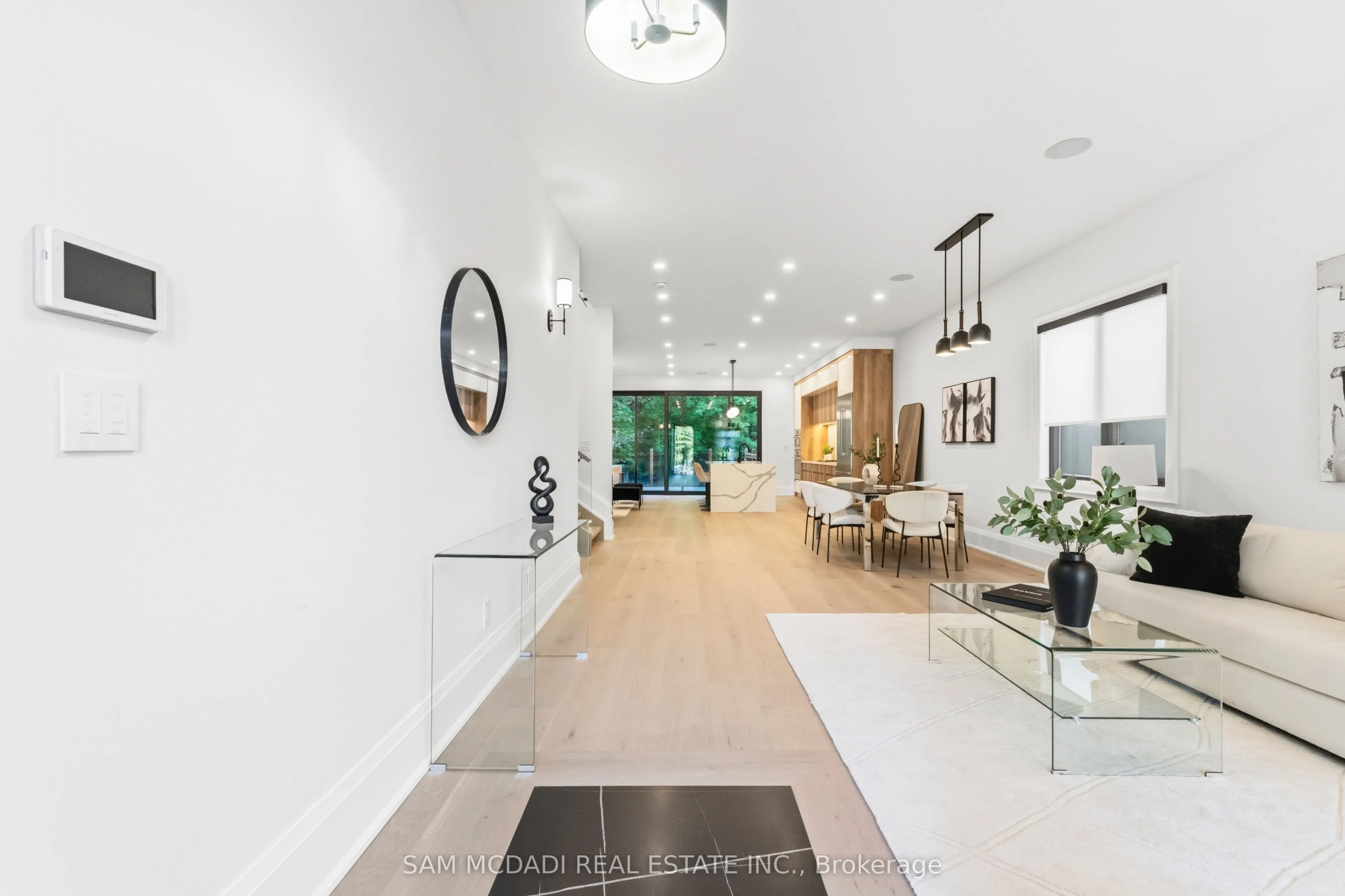78 South Kingsway