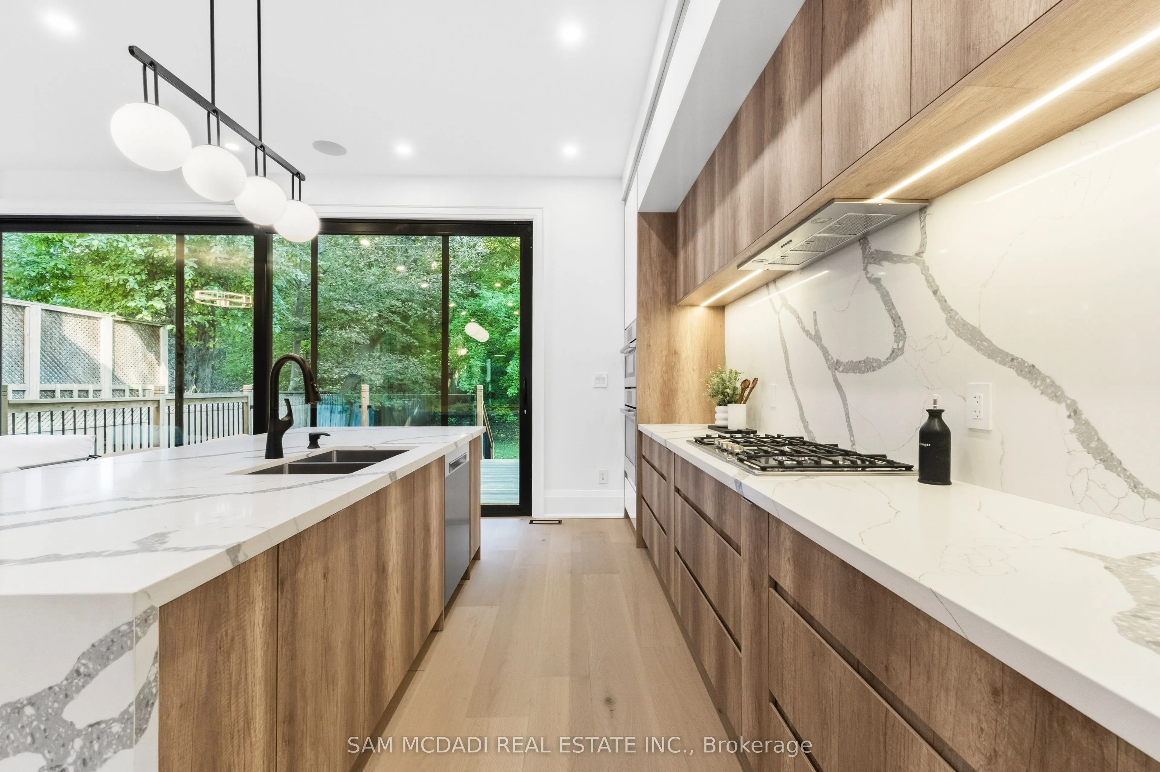 78 South Kingsway