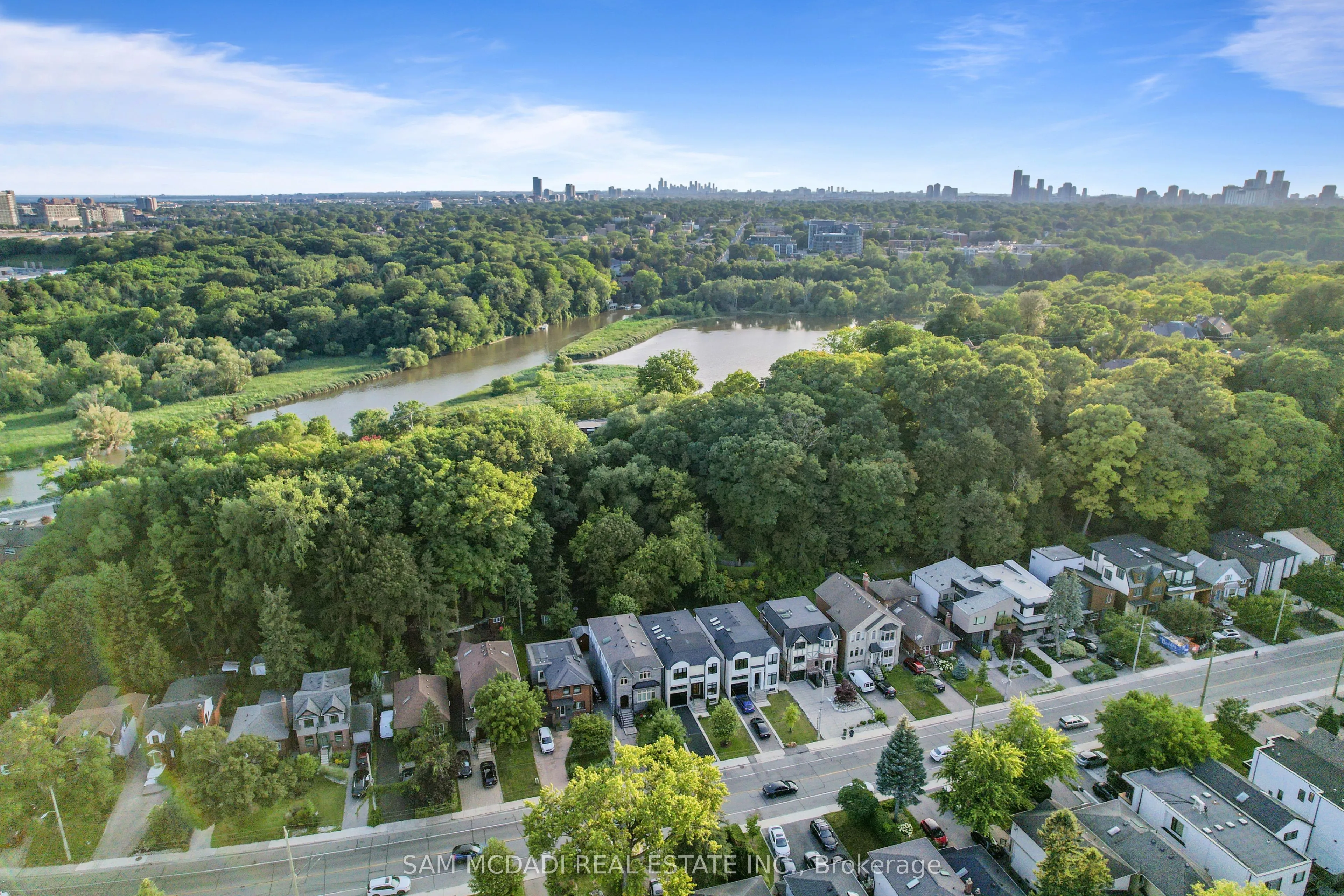 78 South Kingsway