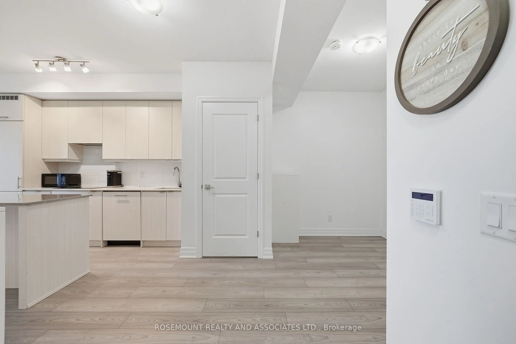 36 ELM Drive W #2105