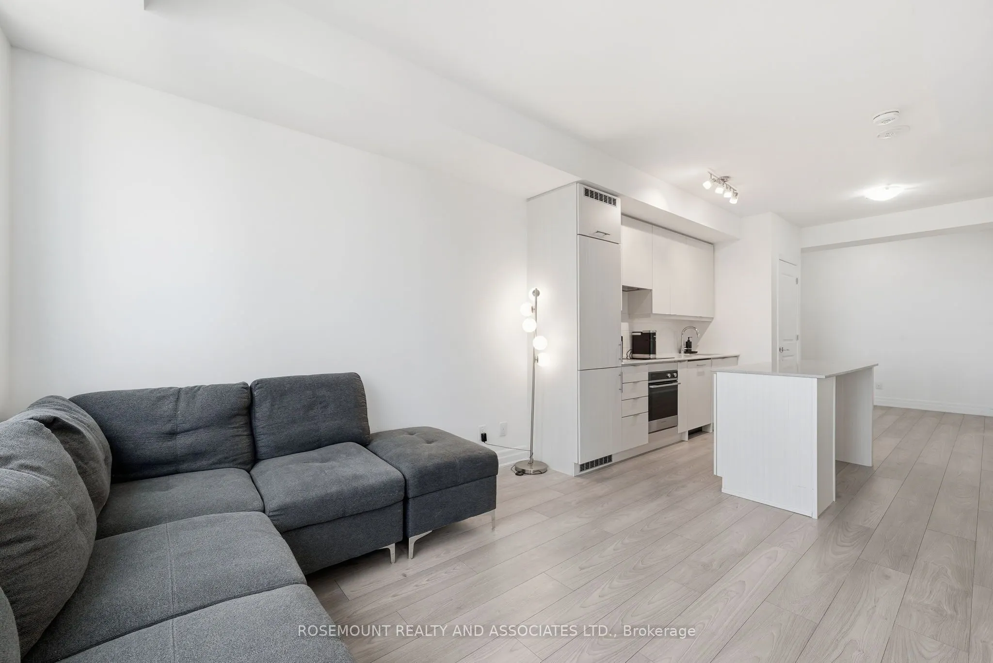 36 ELM Drive W #2105