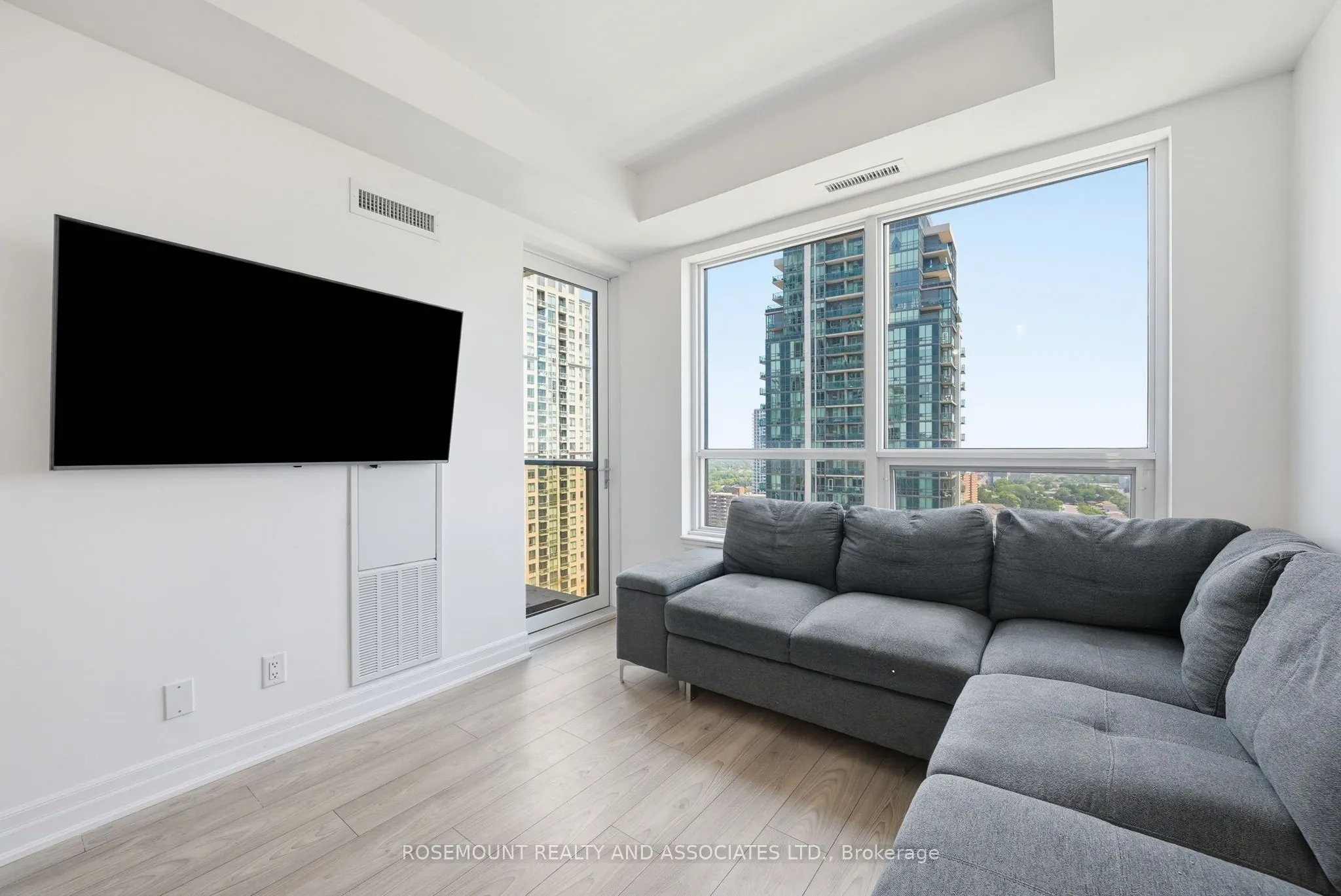 36 ELM Drive W #2105